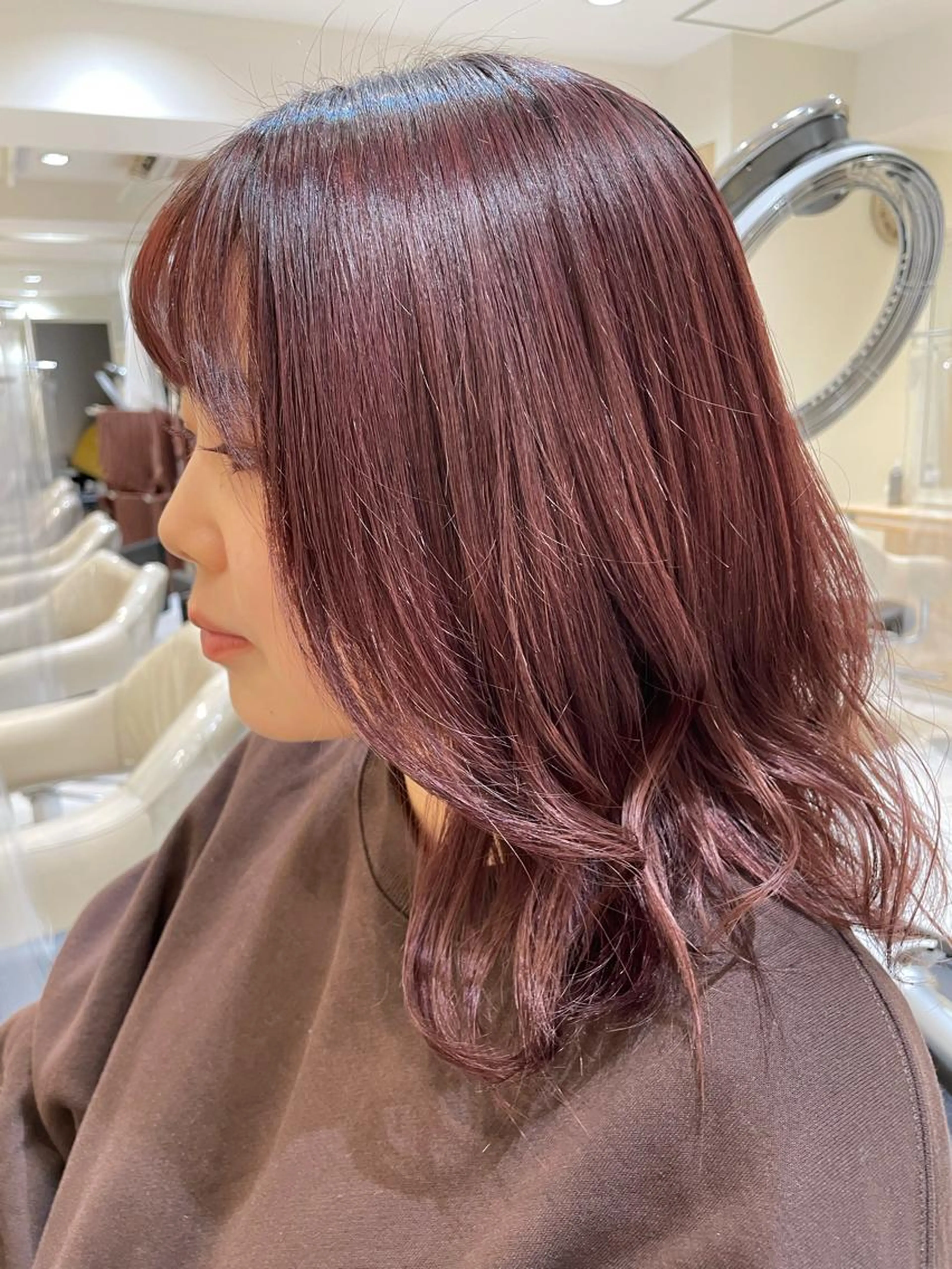 ​〜​🕊圧倒的価格人気No.1‼️🕊​〜​ケアブリーチ+オンカラー+保湿トリートメント、の写真