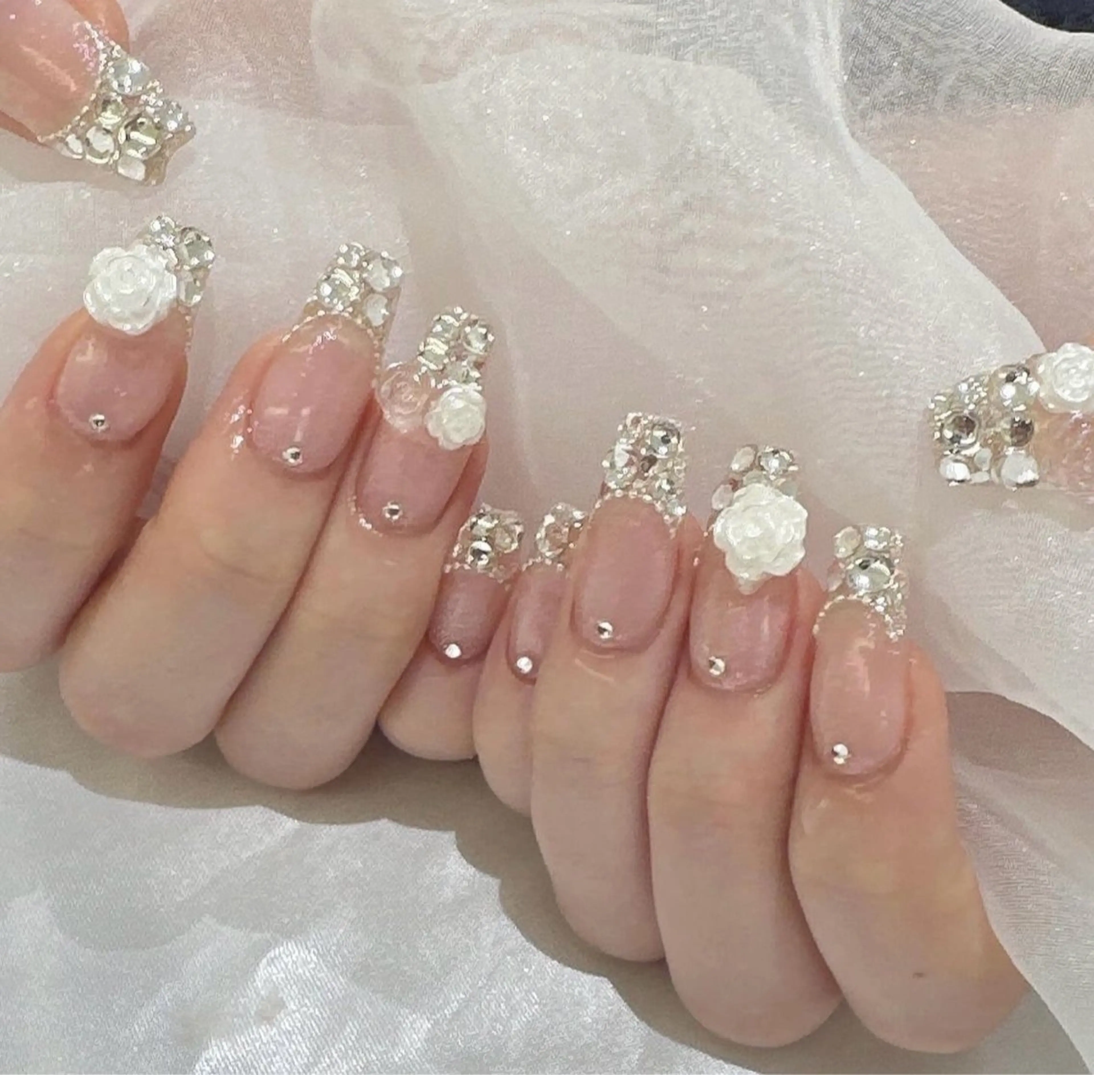 ネイル アートネイル グラデーション キラキラネイル ニュアンスネイル オフィスネイル Jenn Nail Salonのネイルデザイン
