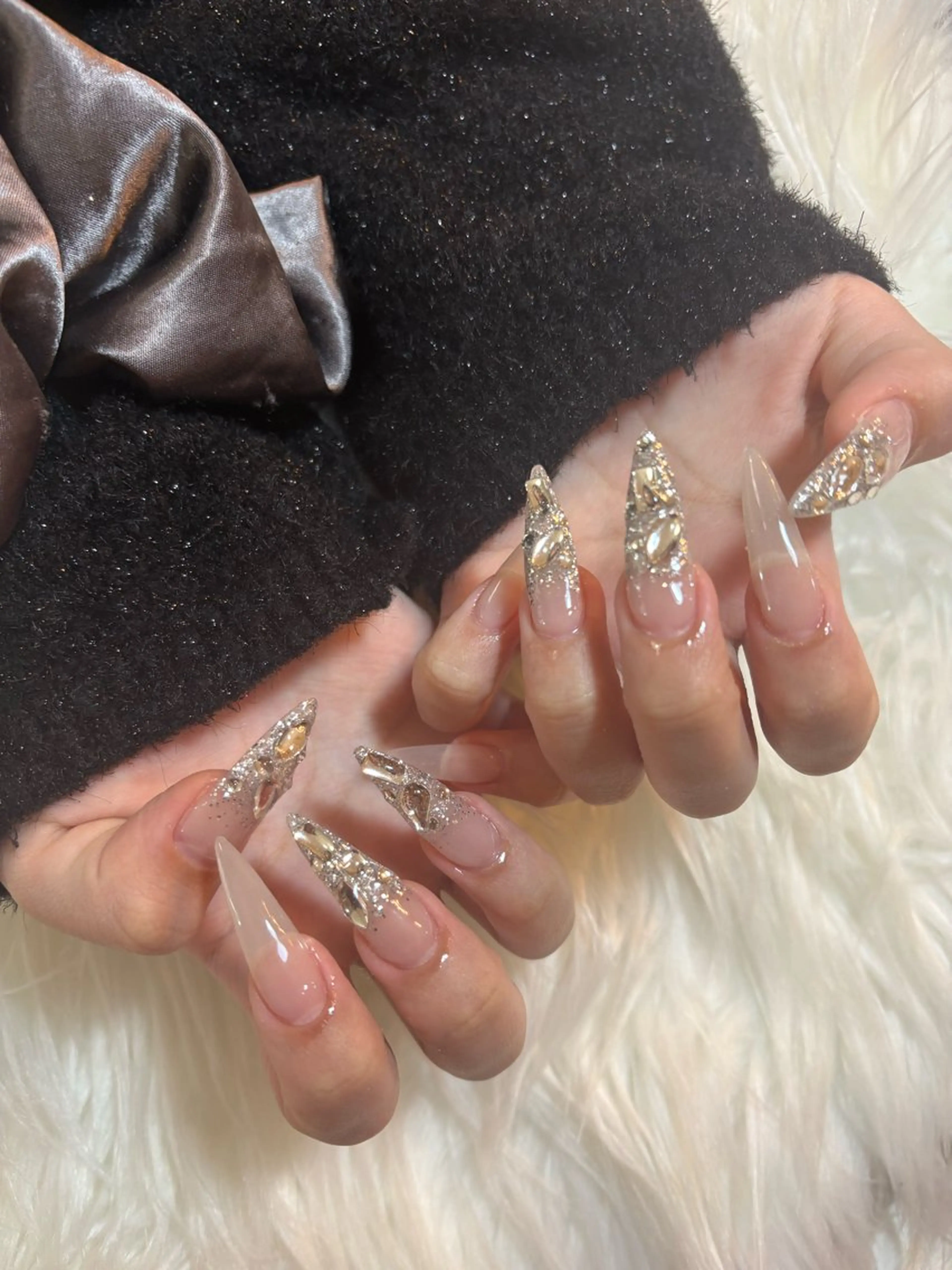 ネイル ラメ(グリッター) ラメグラデーション ロングネイル ハンドネイル Aulu'b Beauty所属・Aulu’b Nonokaのネイルデザイン