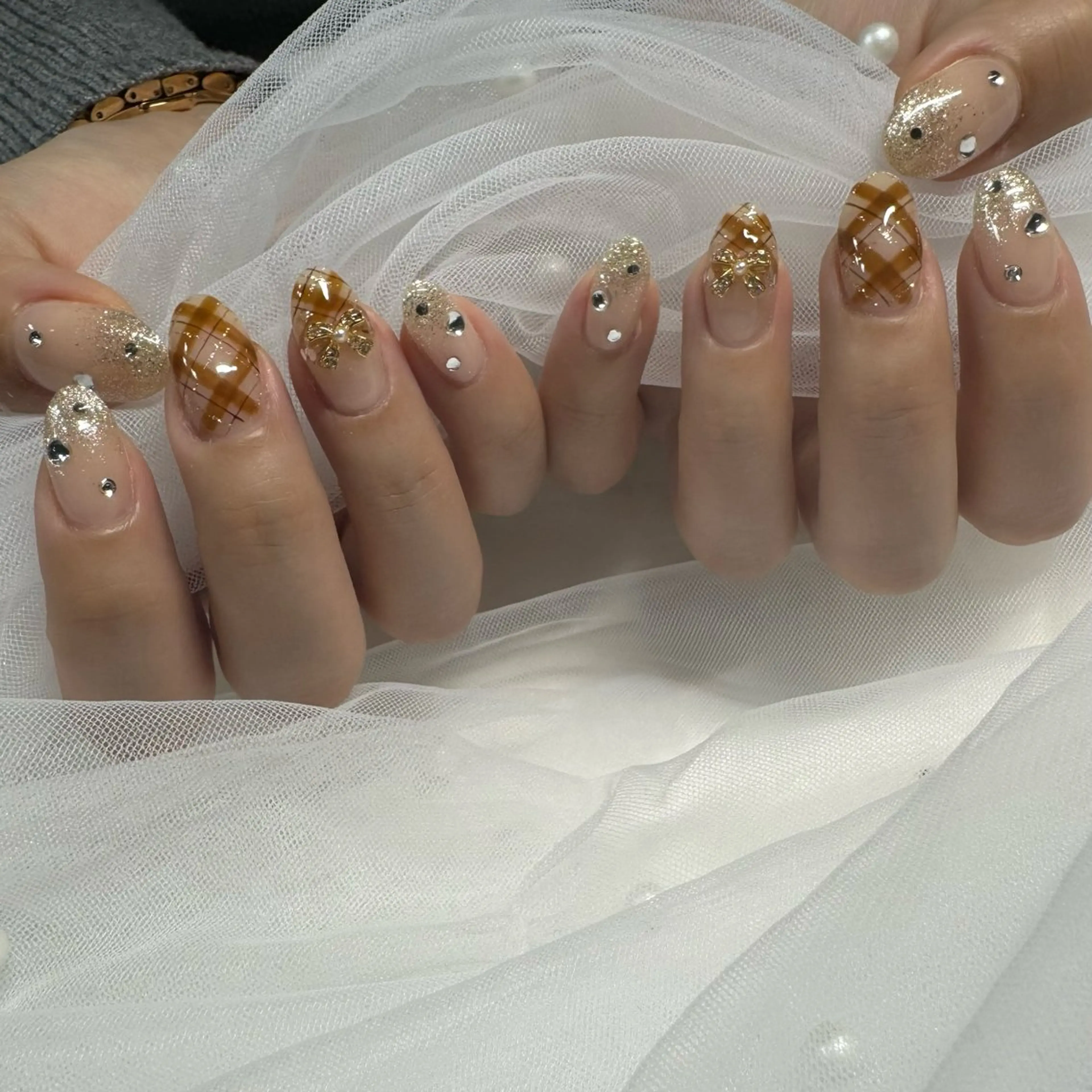 ネイル リボン 東 千夏のネイルデザイン