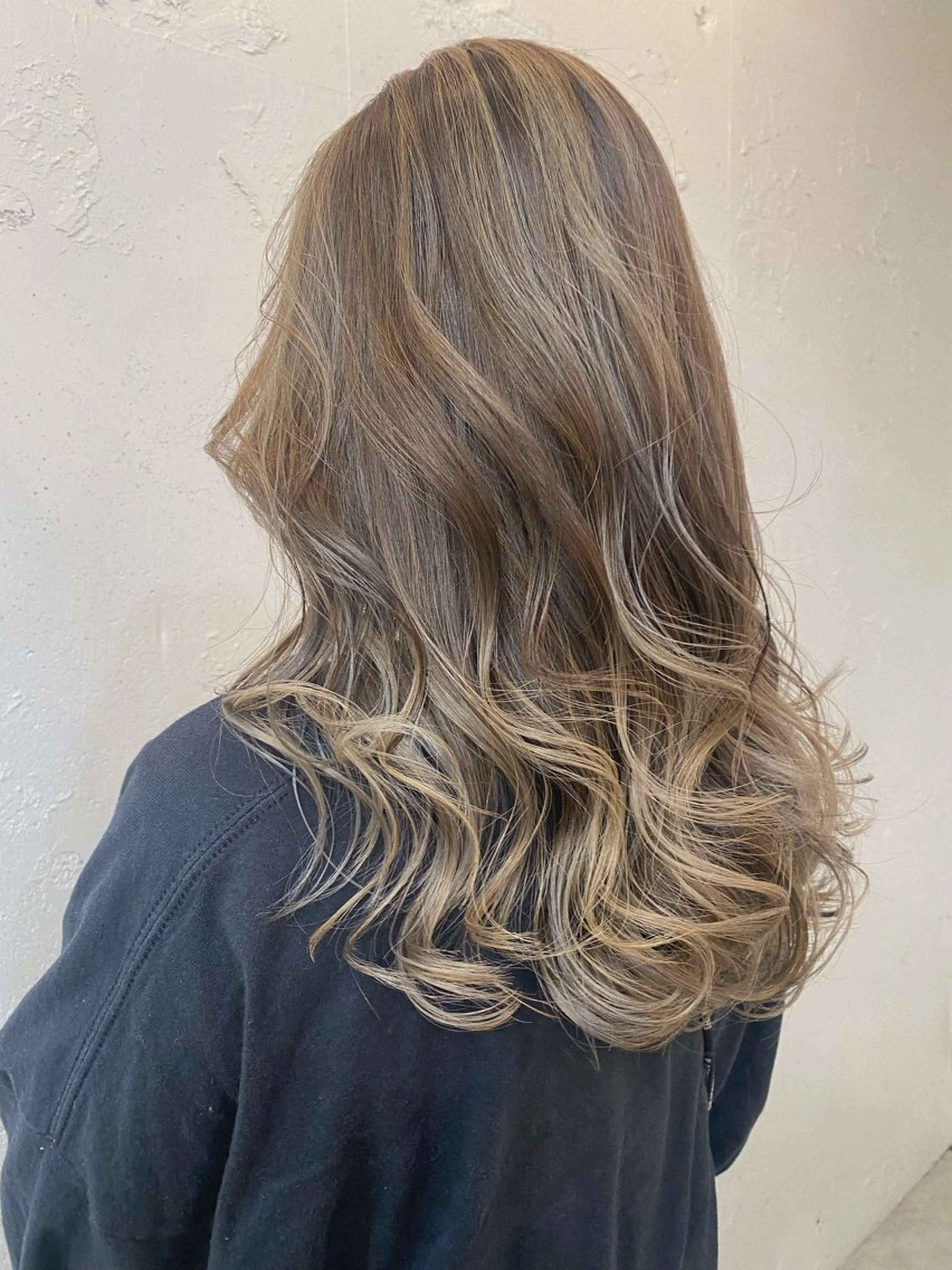 ロング カラー バレイヤージュ レイヤーカット ROMMY所属・似合わせヘア 💇🏻‍♀/マリアのヘアスタイル