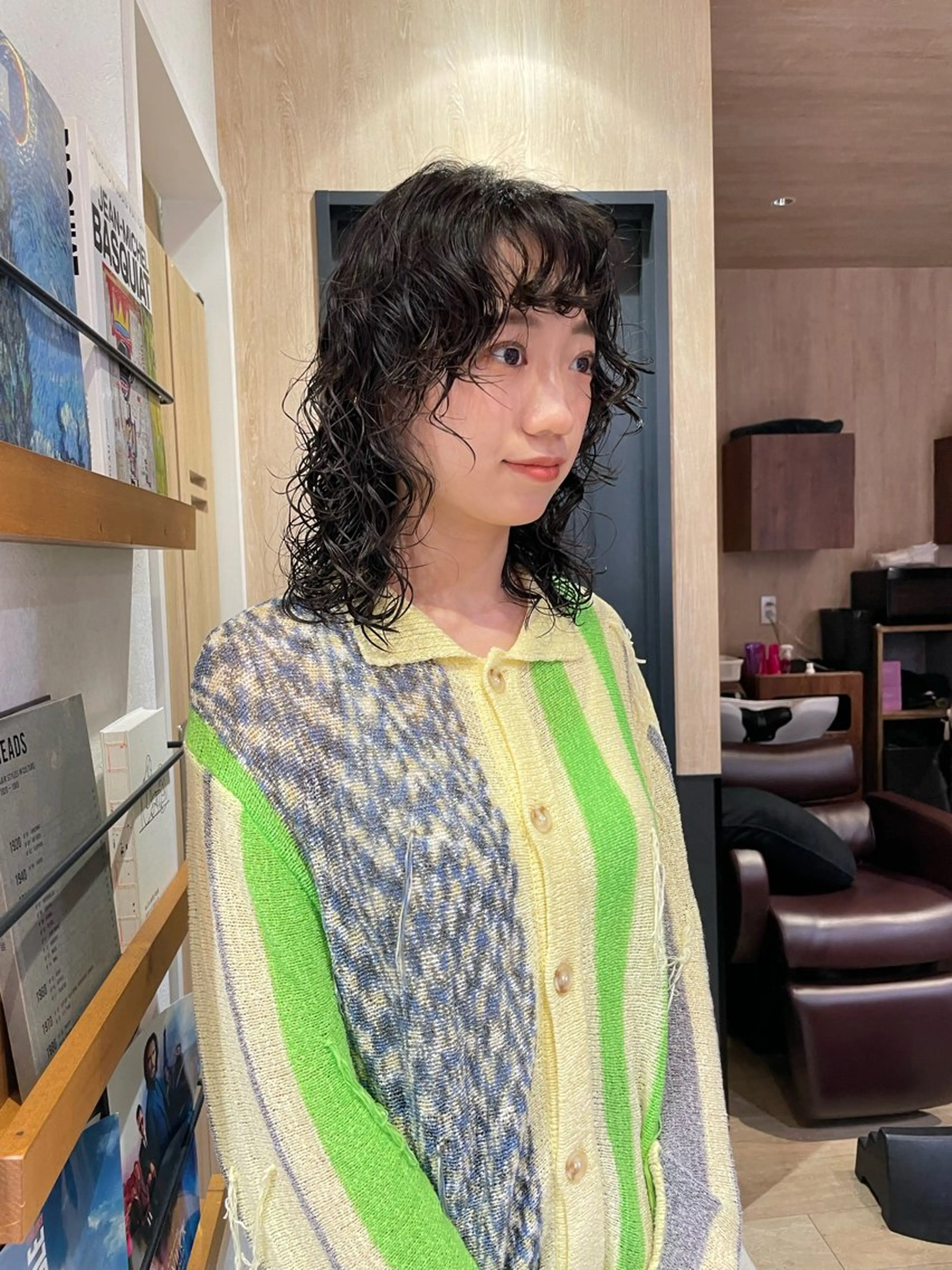 ミディアム パーマ ミディアムパーマ レイヤーカット カット パーマ パーマ指名No1 /namiのヘアスタイル