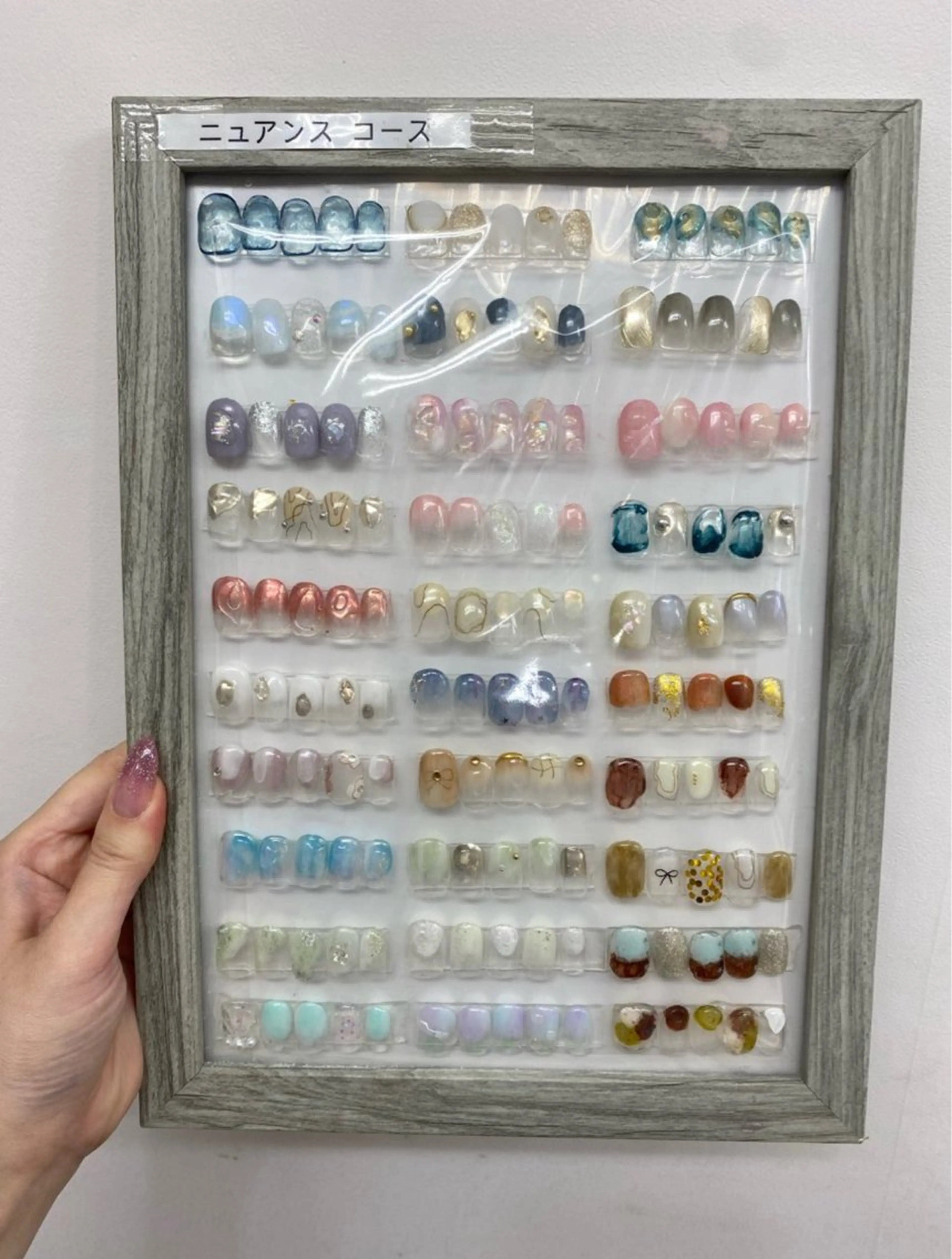 ネイル KUWAHARA Hのネイルデザイン