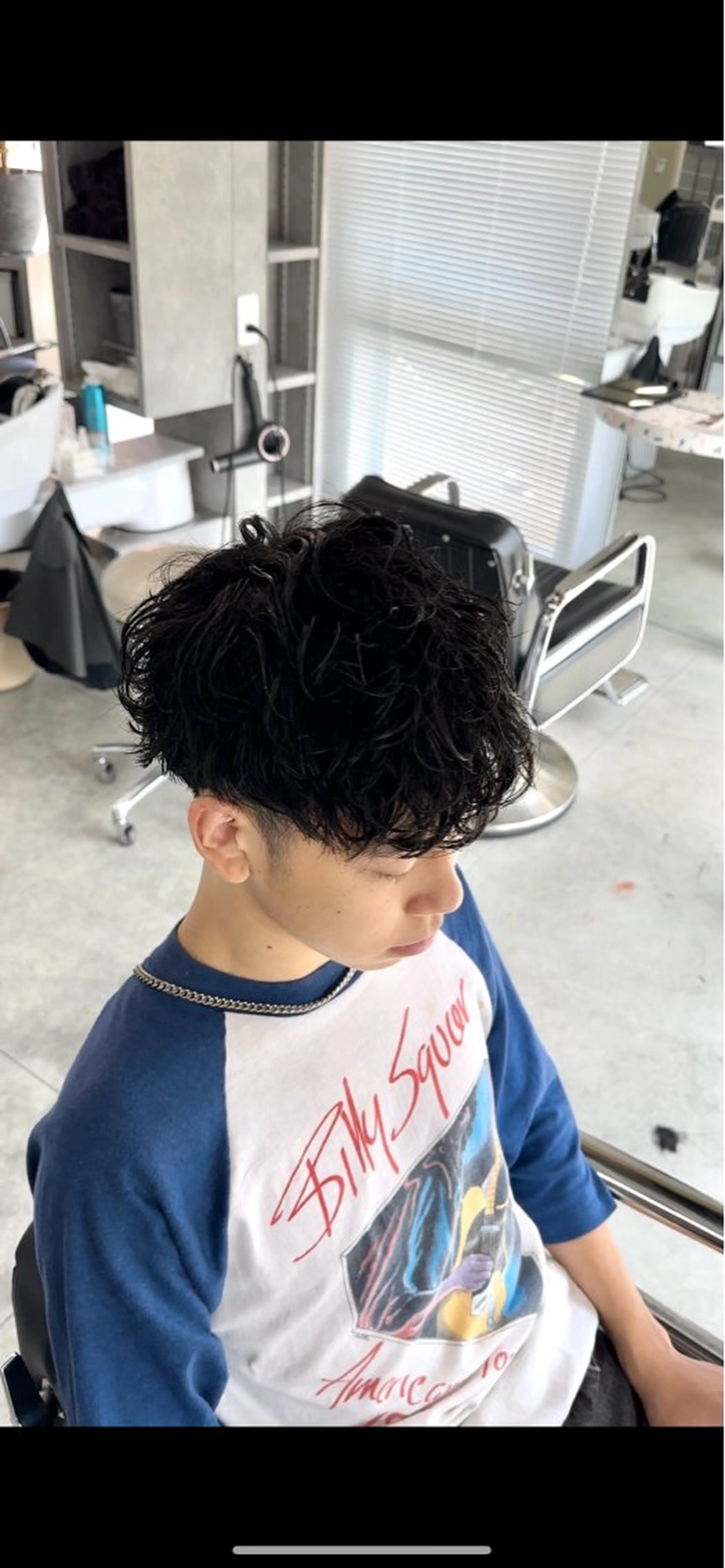 メンズ センターパート メンズパーマ 渡辺 良城のヘアスタイル