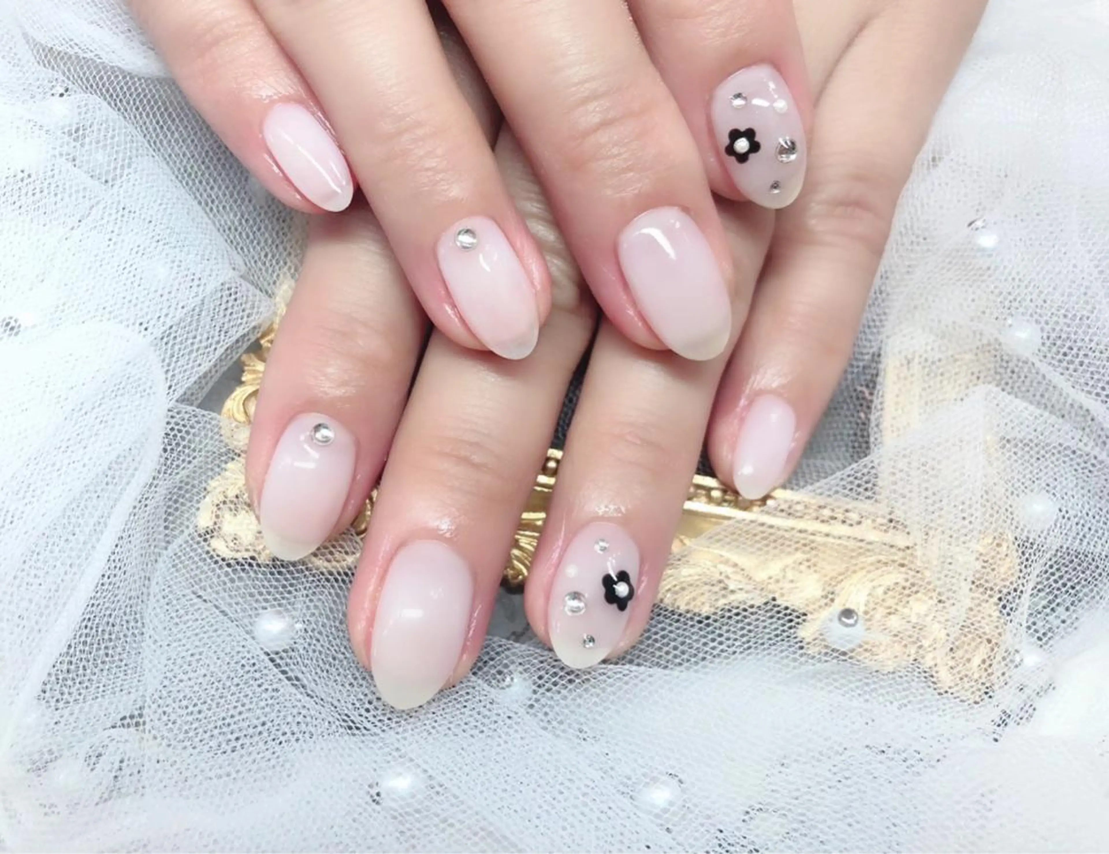 ネイル ハンドネイル マジックミラー所属・マジック ミラーのネイルデザイン