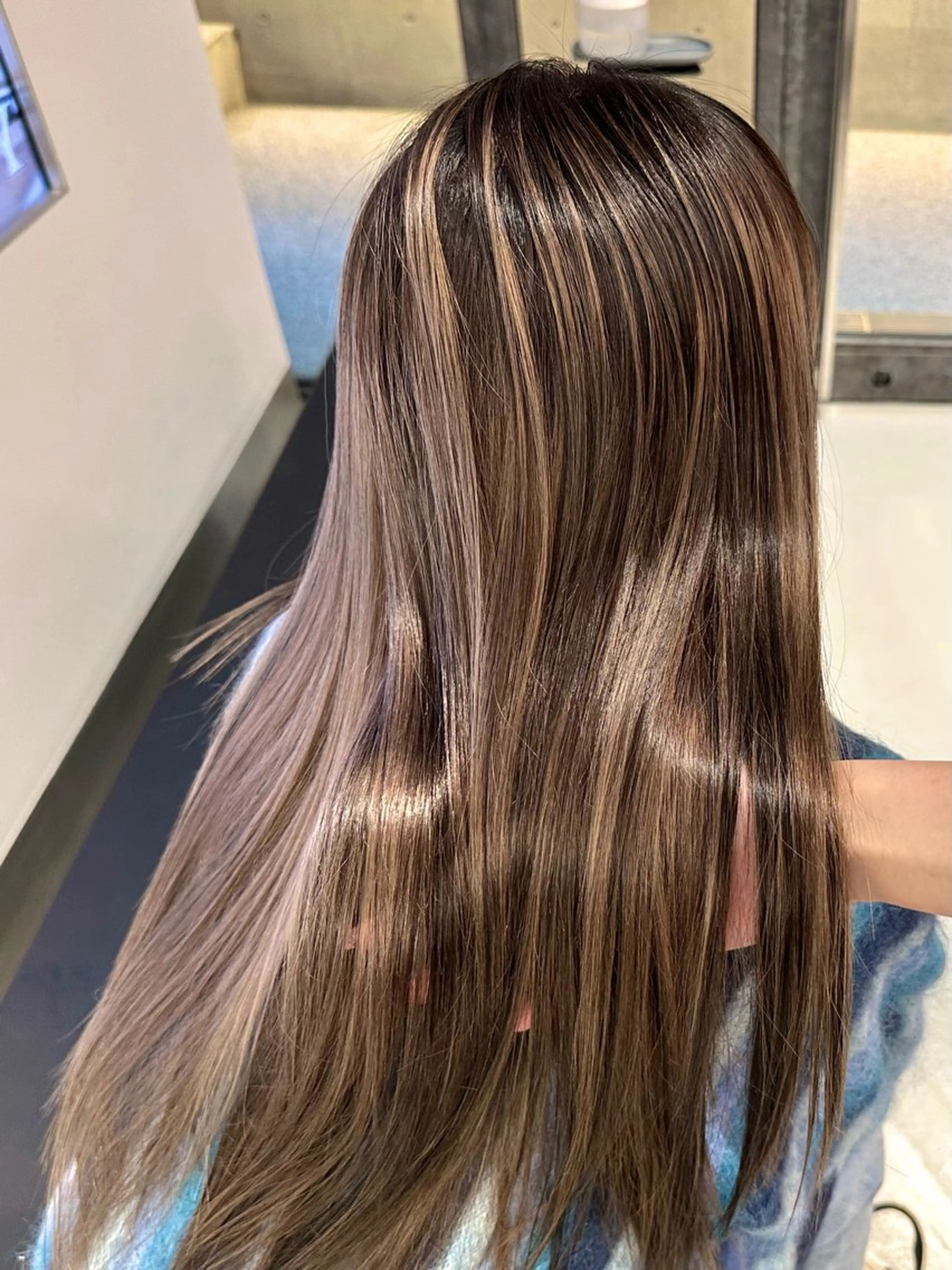 ロング カラー ブリーチ デザインカラー ハイライトカラー インナーカラー メッシュ ヘアカラー DEAN 名駅 YUHIのヘアスタイル