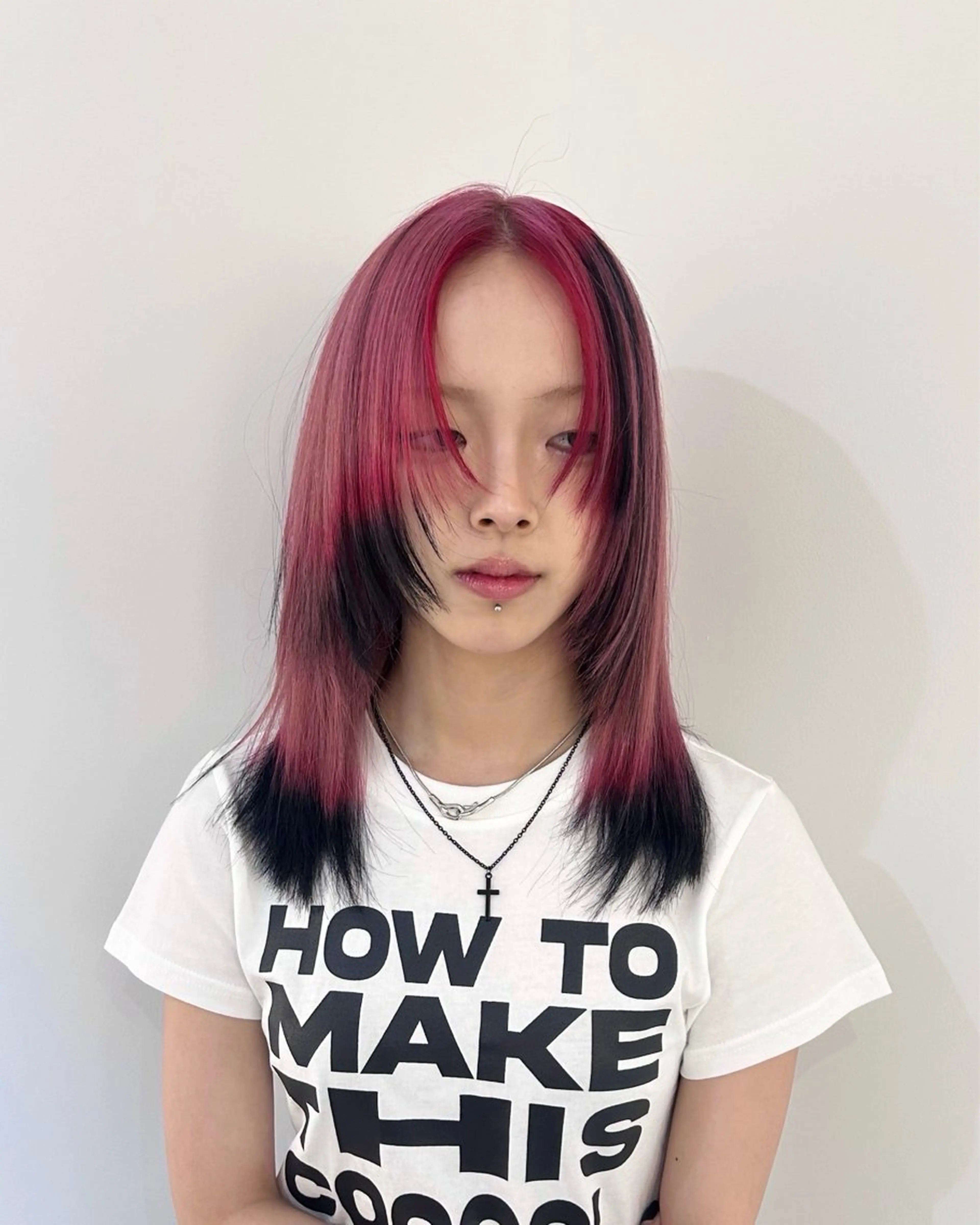 セミロング three所属・yuuna/ 個性派デザインのヘアスタイル