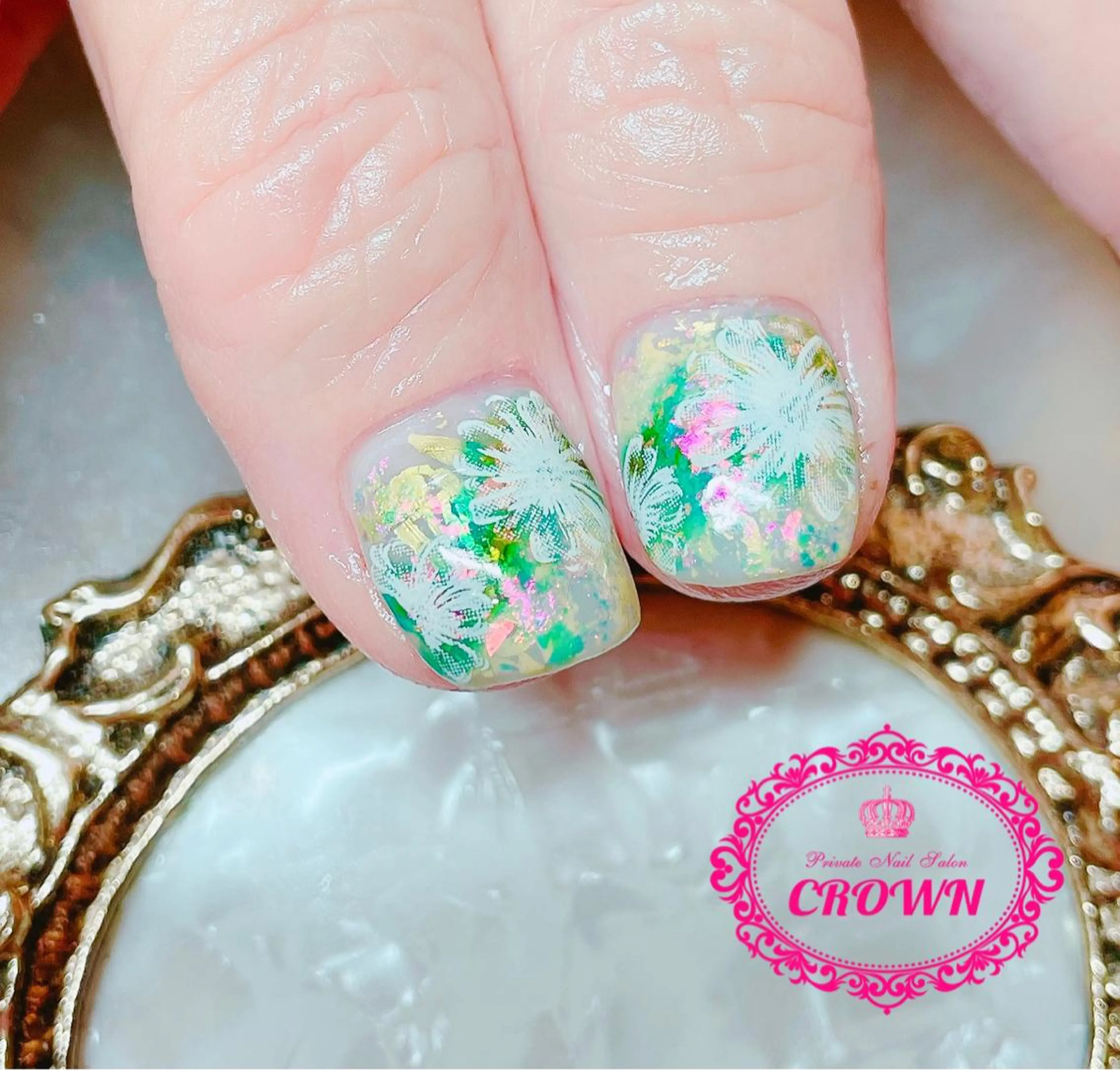 ネイル CROWN プライベートサロンのネイルデザイン