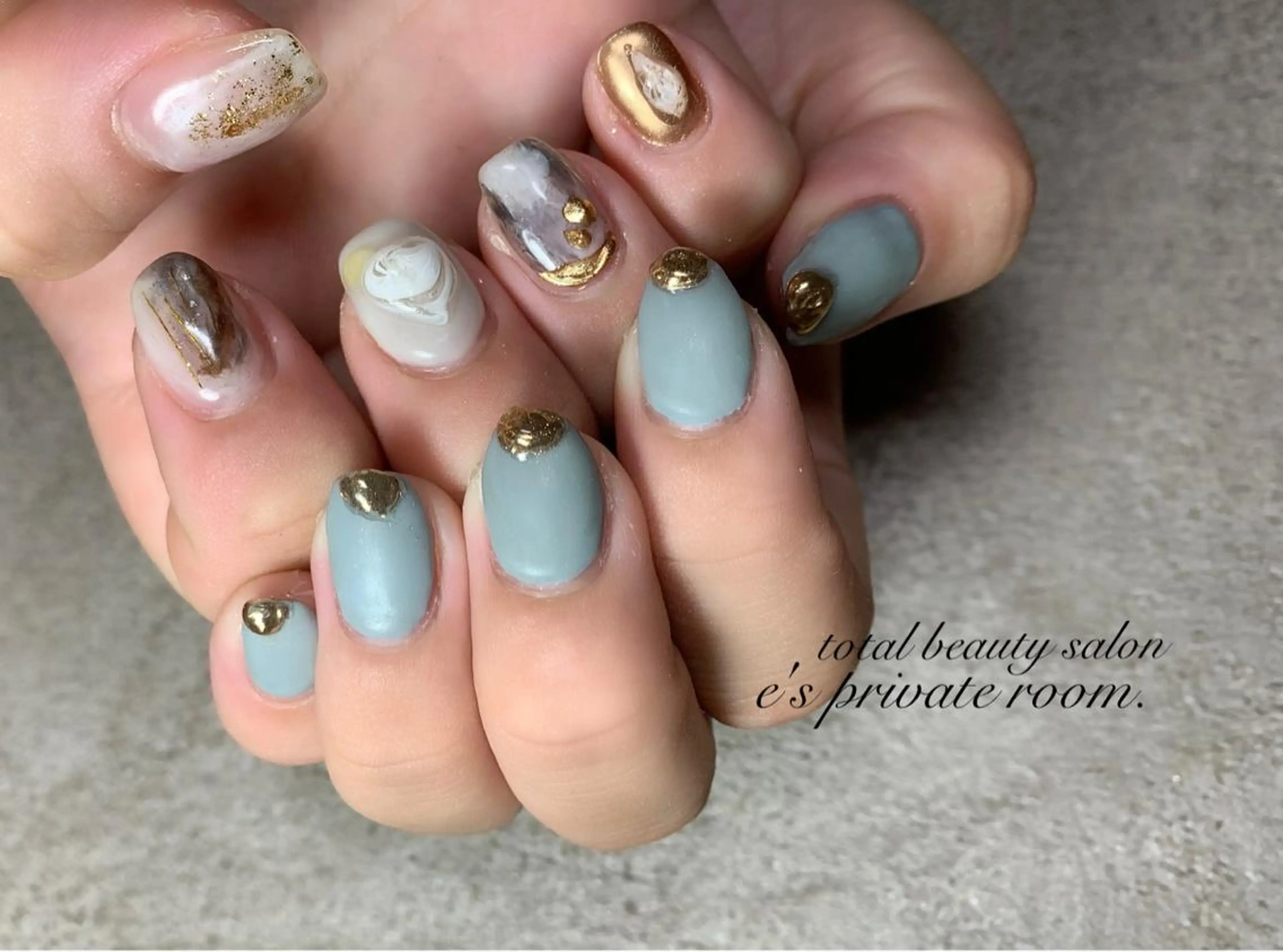 ネイル LAVISH nail salonのネイルデザイン