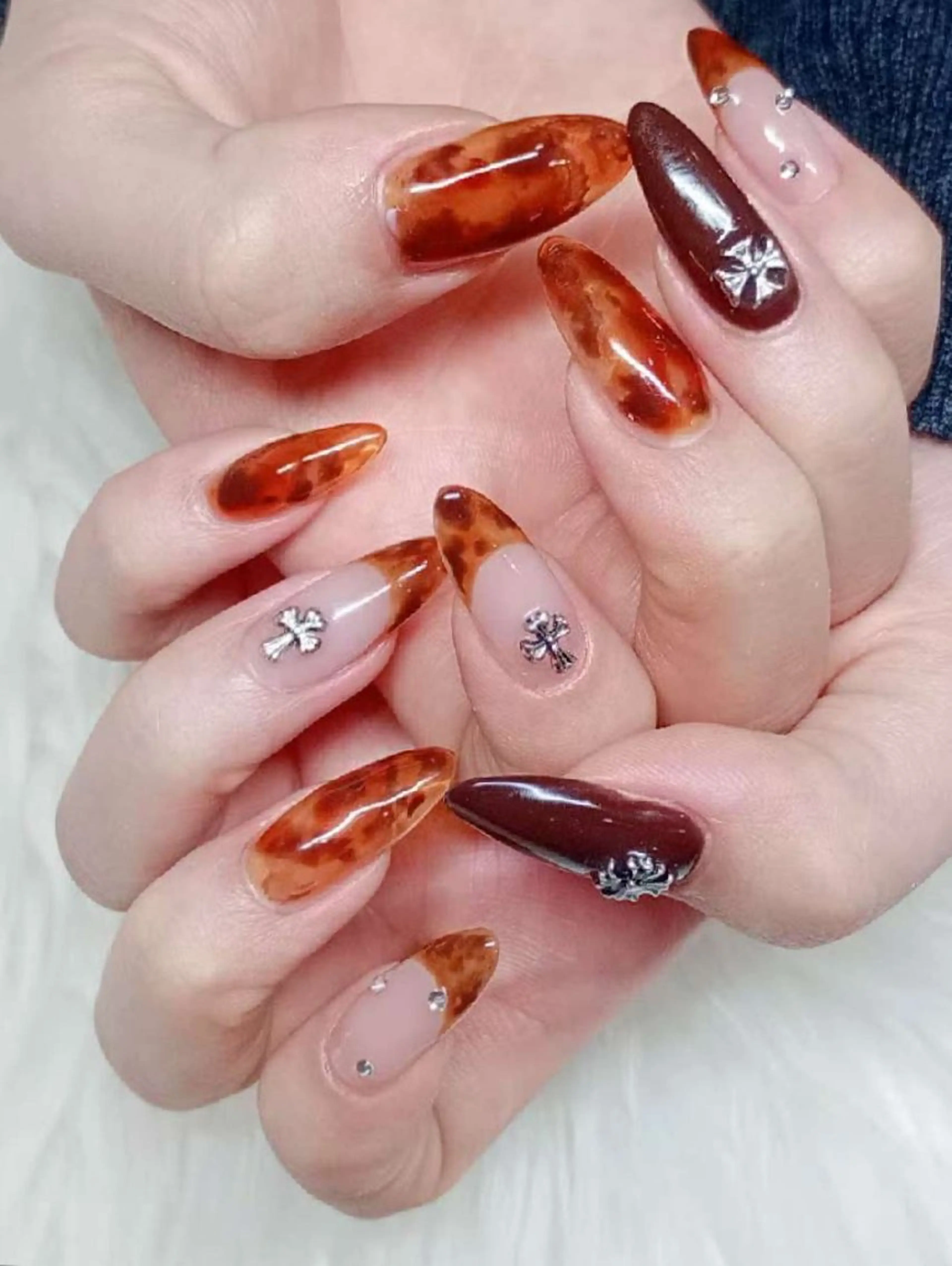 ネイル フットネイル フレンチネイル ジェルネイル ガラスフレンチ 韓国ネイル ハンドネイル ハンドケア 当日予約可能💜 アキラのその他イメージ