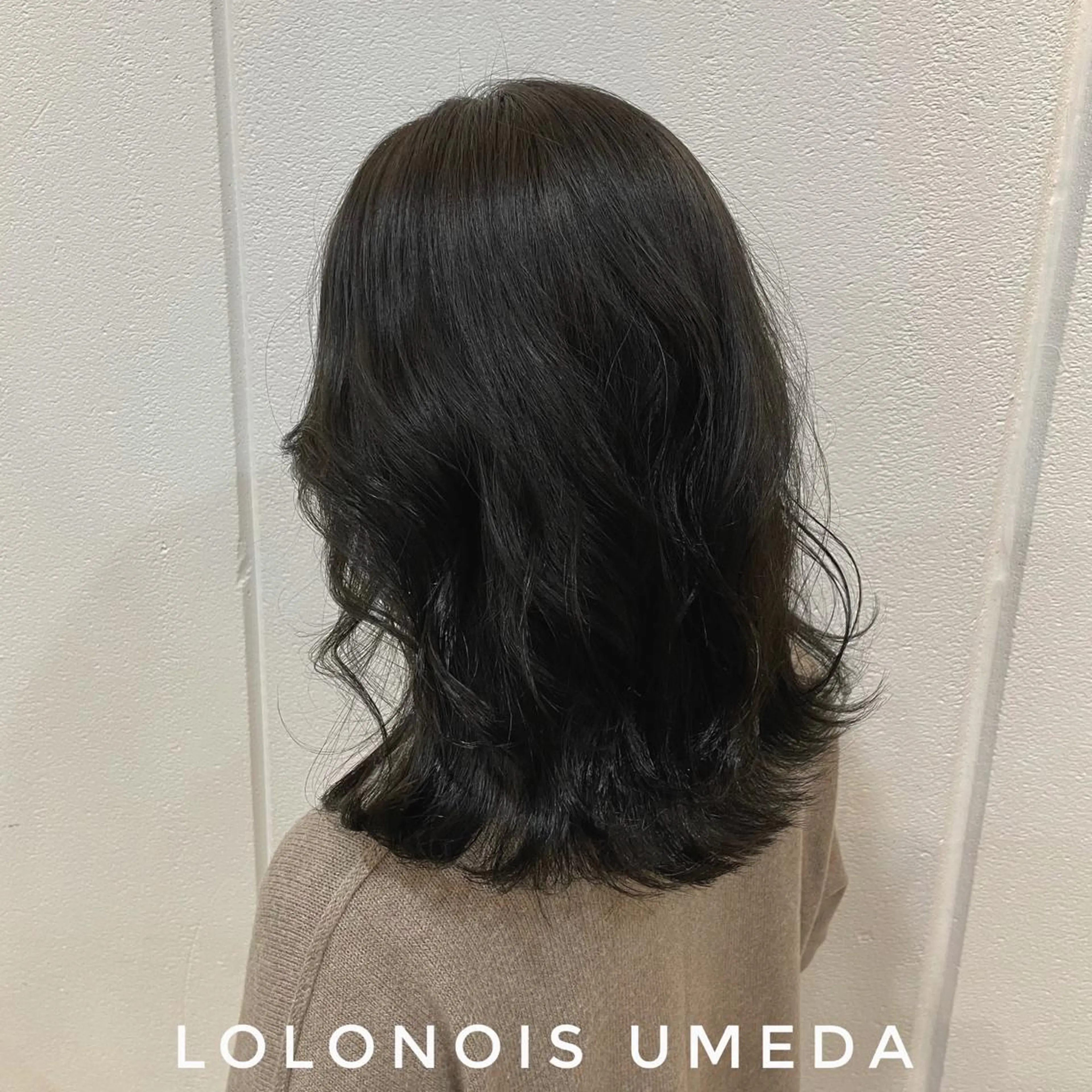 ミディアム カラー ダークグレー ダークグレージュ グレージュ Lolonois梅田 /Okazaki:)のヘアスタイル