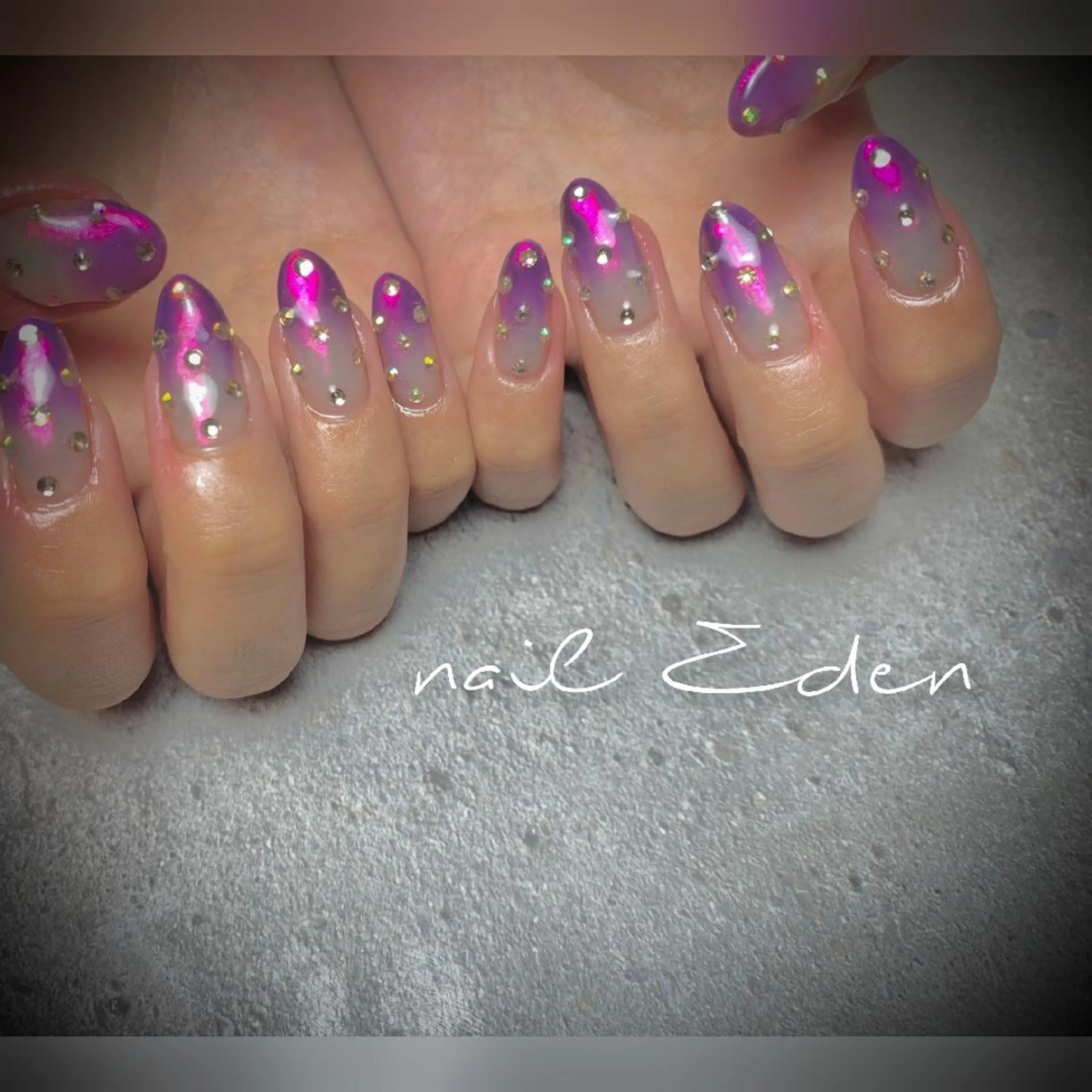 ネイル オーロラネイル 持ち込み ハンドネイル ハンドケア Eden　private nail saron所属・Eden ♾️のネイルデザイン