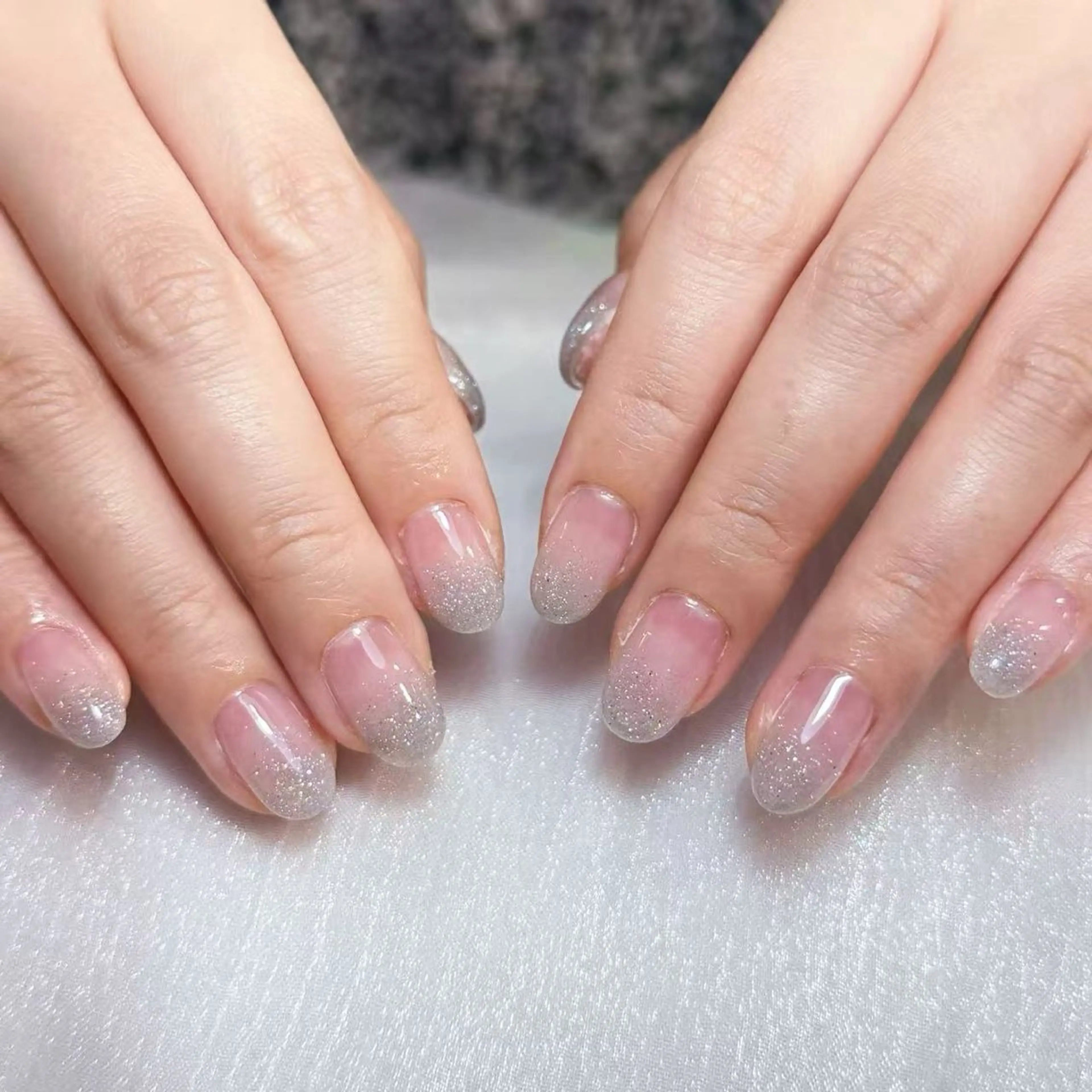 ネイル アートネイル オーロラネイル ガーリー キラキラネイル 韓国ネイル ハンドネイル ハンドケア DEMAIN- ERIのネイルデザイン