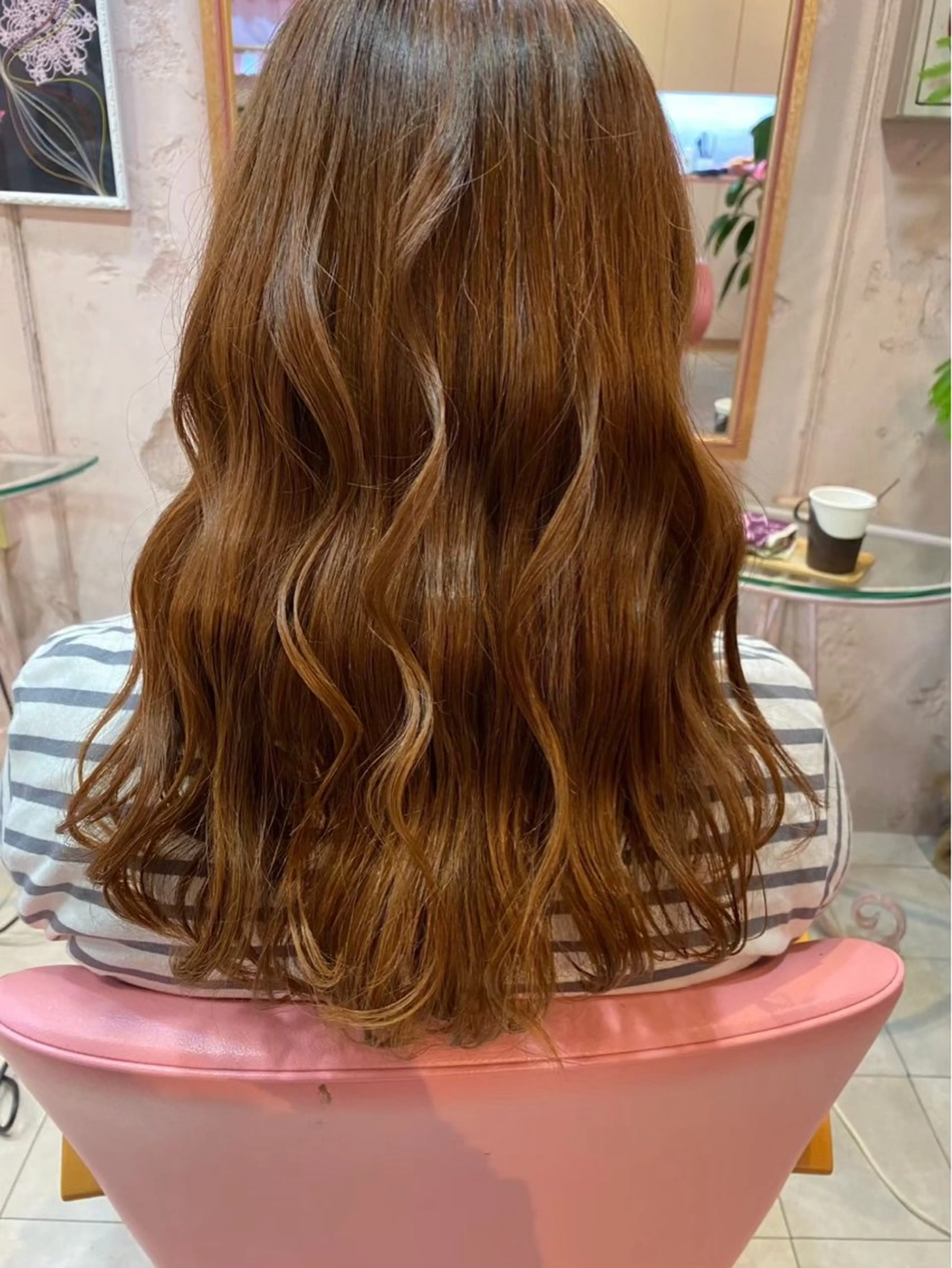 セミロング 𝙼𝚒𝚎𝚗𝚎 𝚙𝚒𝚗𝚔所属・山本 葵のヘアスタイル