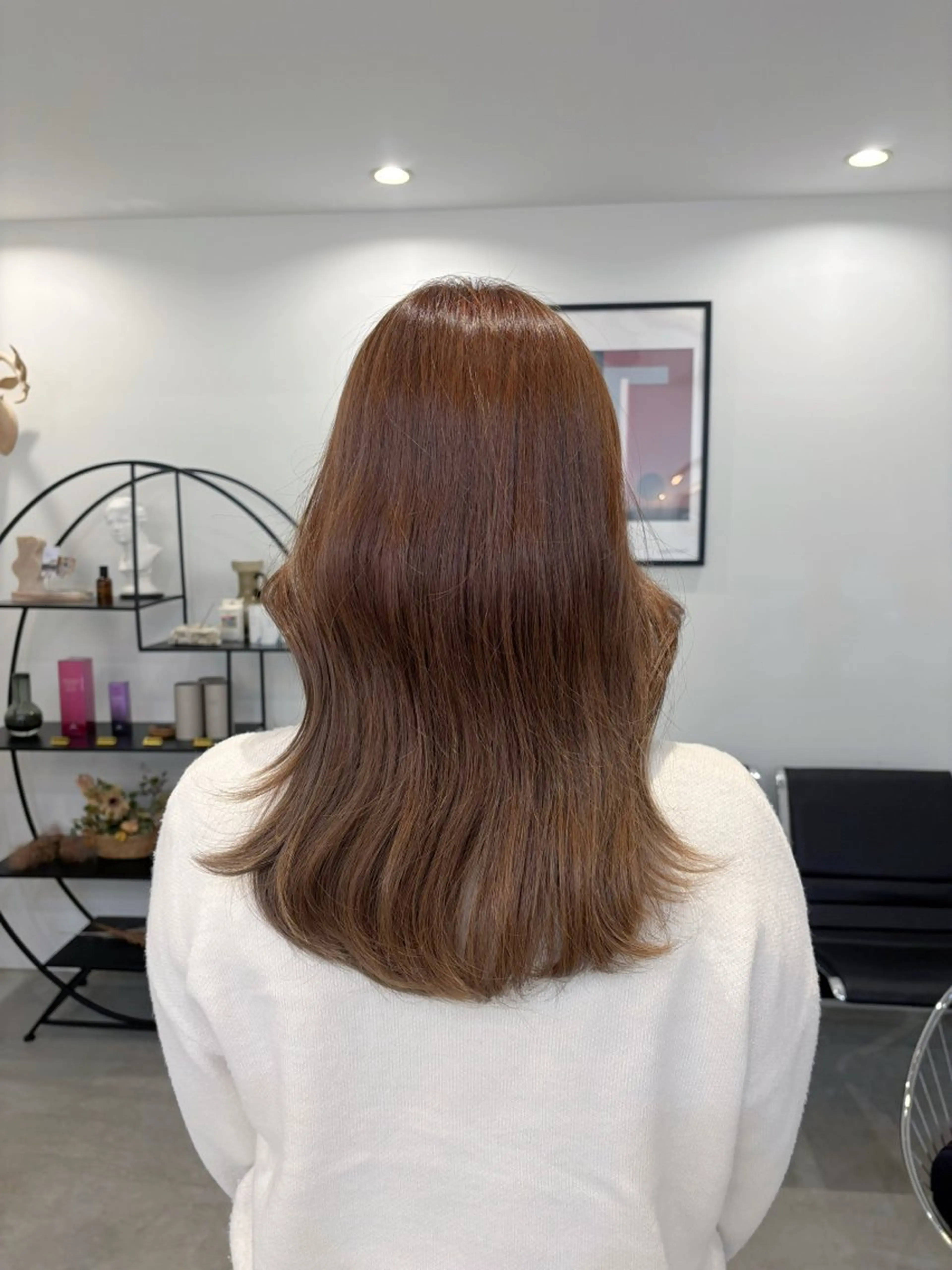 カラー 牧野 花夏のヘアスタイル