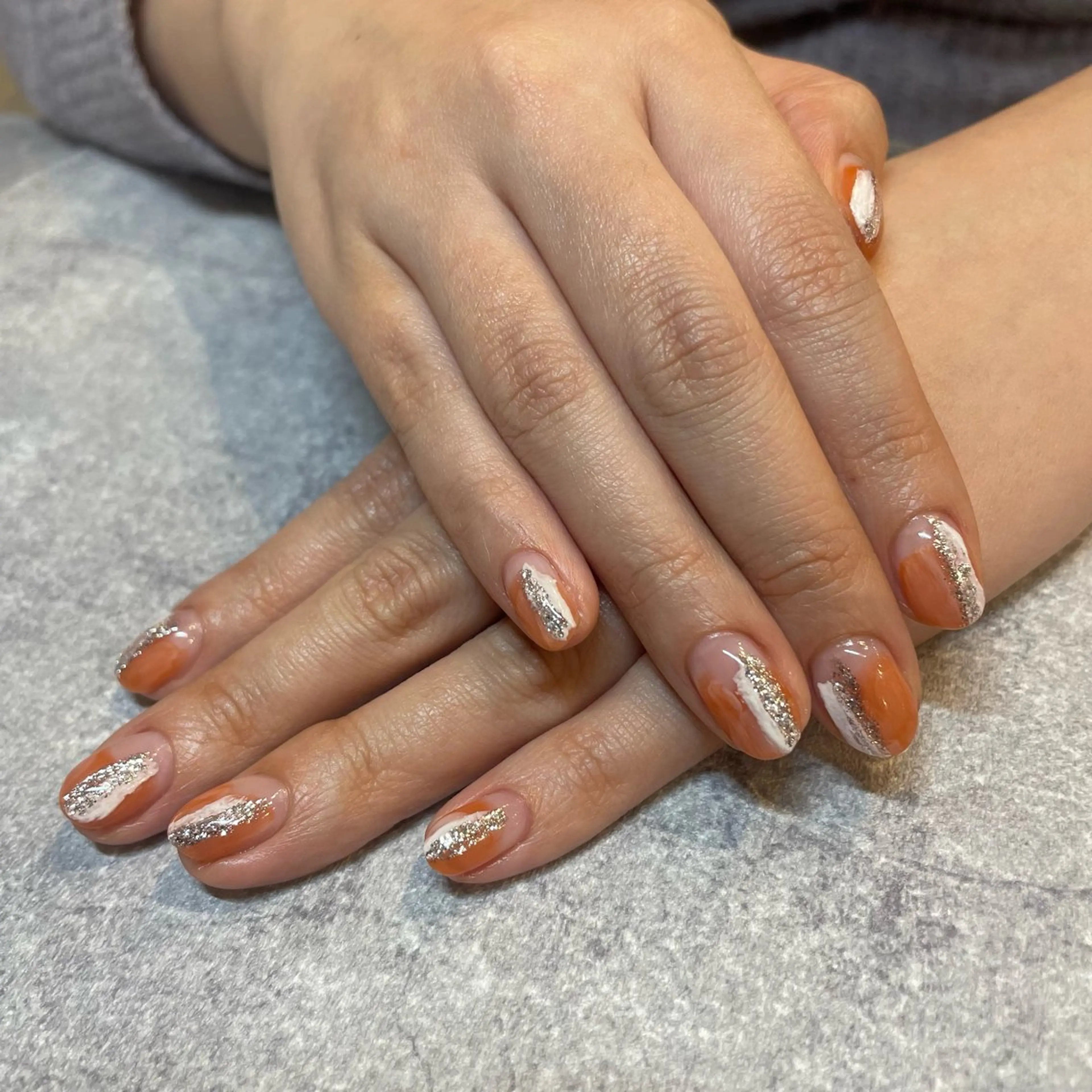 ネイル ブルー ニュアンスネイル オレンジ みなみ❤︎ジャニオタ ネイリスト/堺筋本町のネイルデザイン