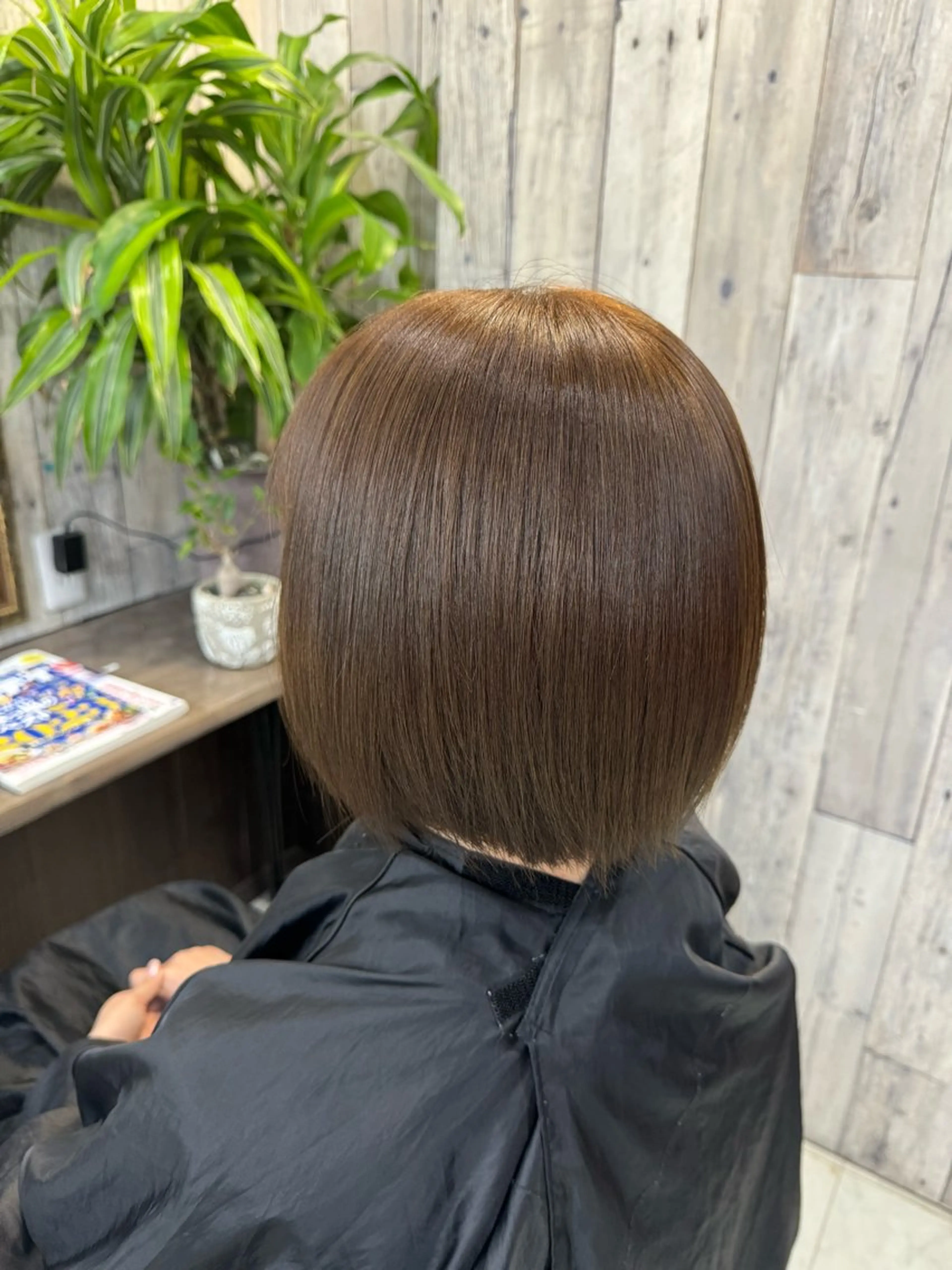 ショート ヘアカラー 土屋朱理/ ハイトーンカラーのヘアスタイル