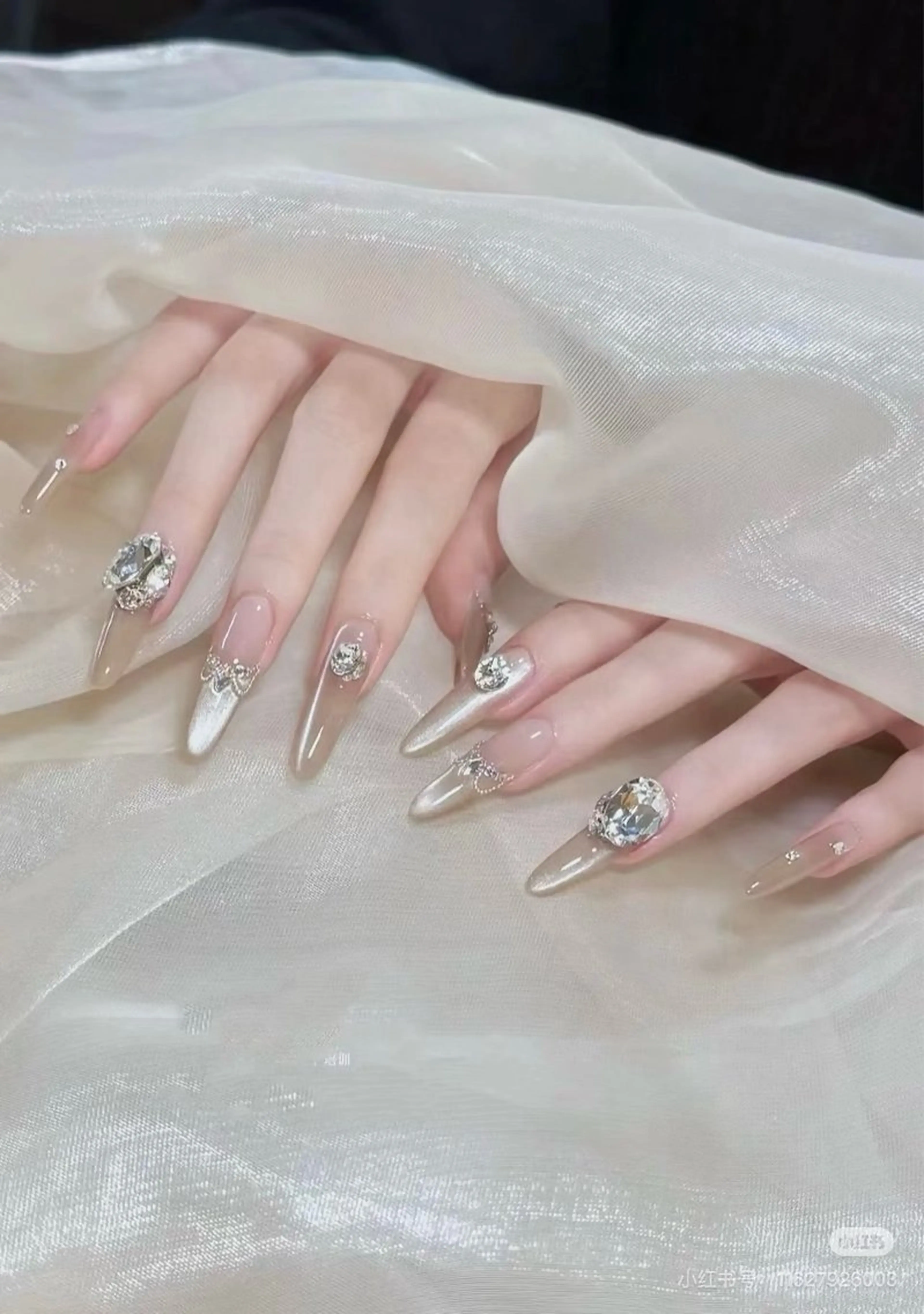 チップ長さだしジェルネイル10本アート付け放題の写真