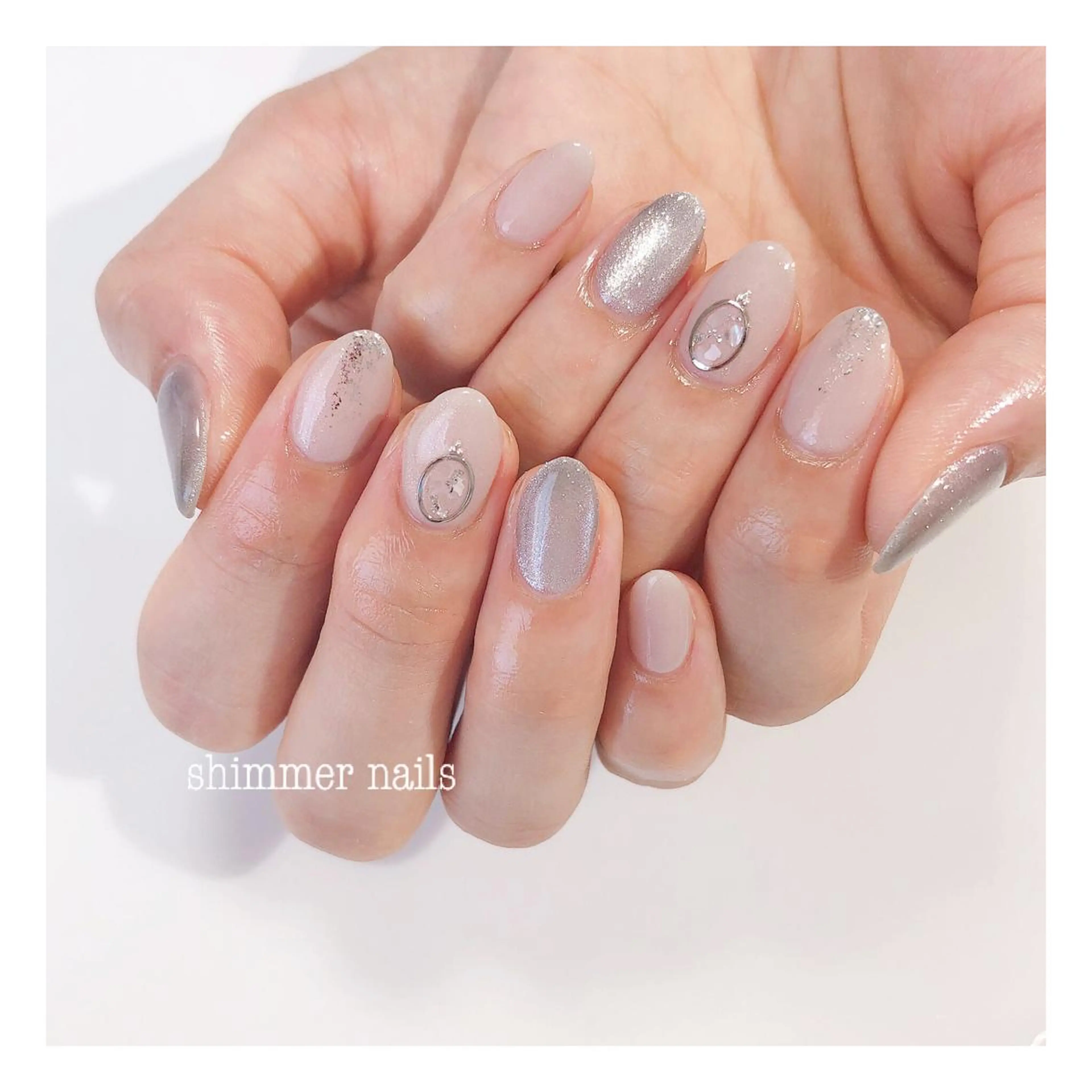 ネイル シルバー ハンドネイル shimmer nailsのネイルデザイン