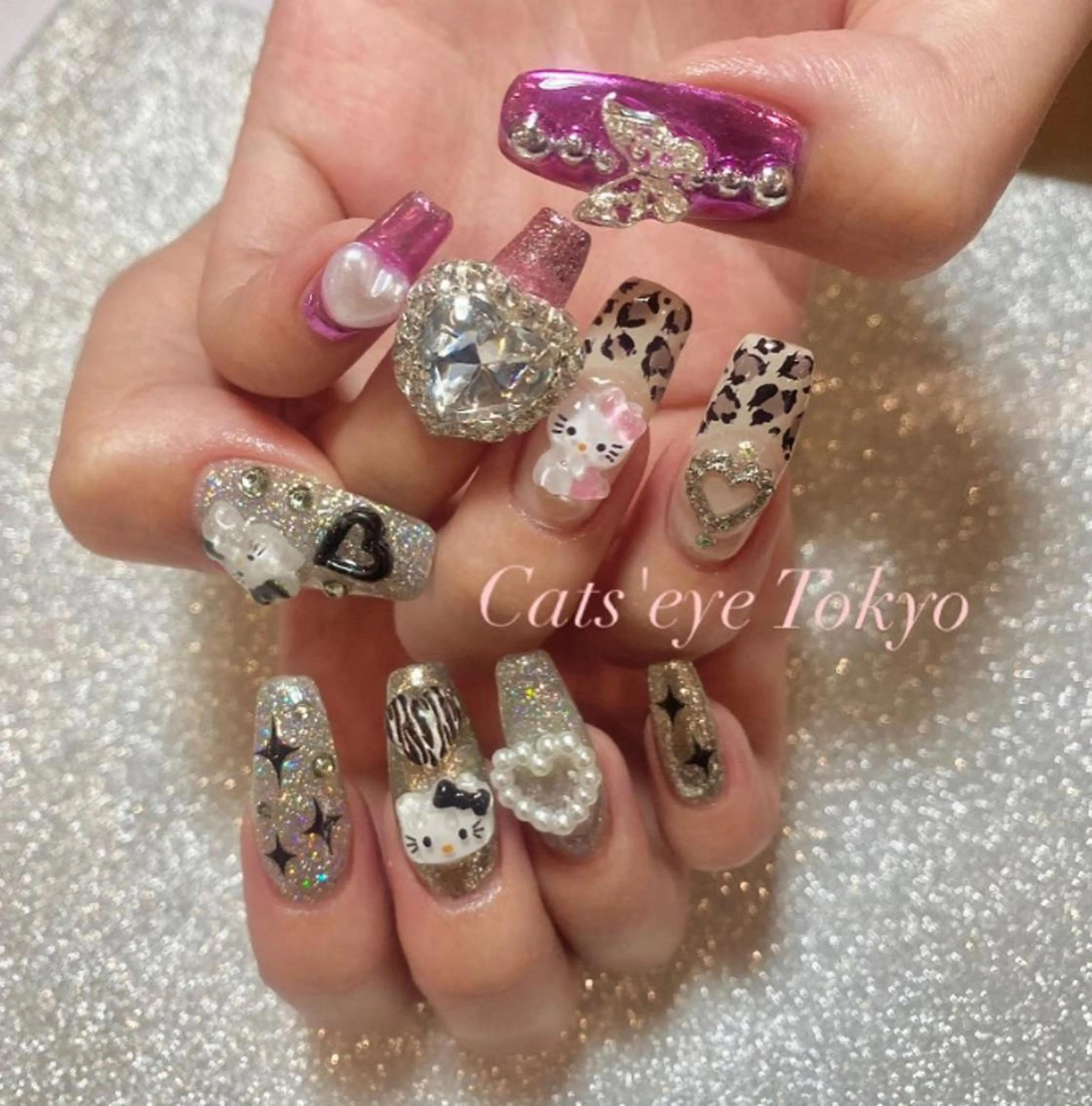 Cat's eye TOKYO 新宿店のネイルデザイン