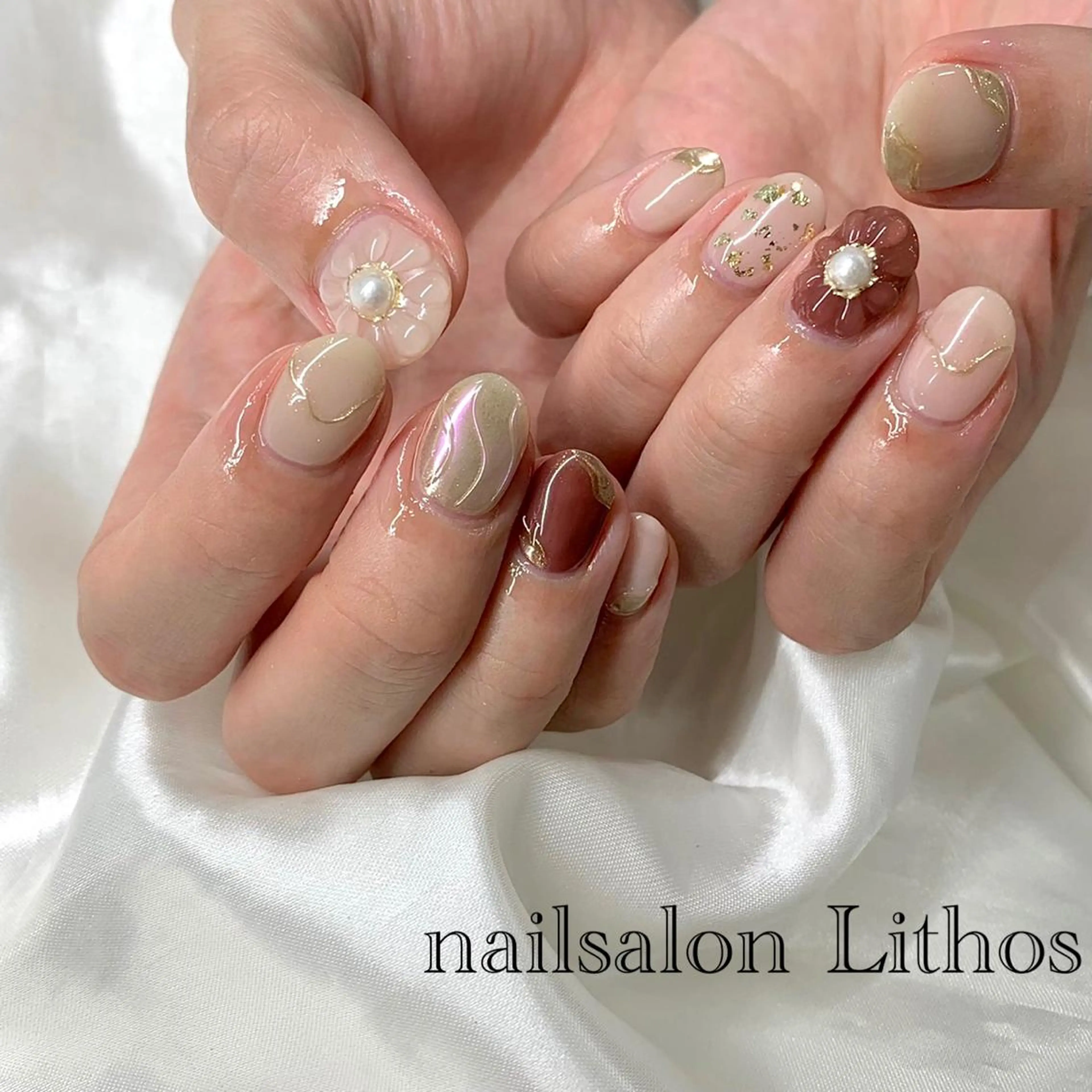 ネイル ブラウン 氷ネイル・うるうるネイル 韓国ネイル オフィスネイル ぷっくりネイル ハンドネイル nailsalon Lithos所属・nailsalon Recontreのネイルデザイン