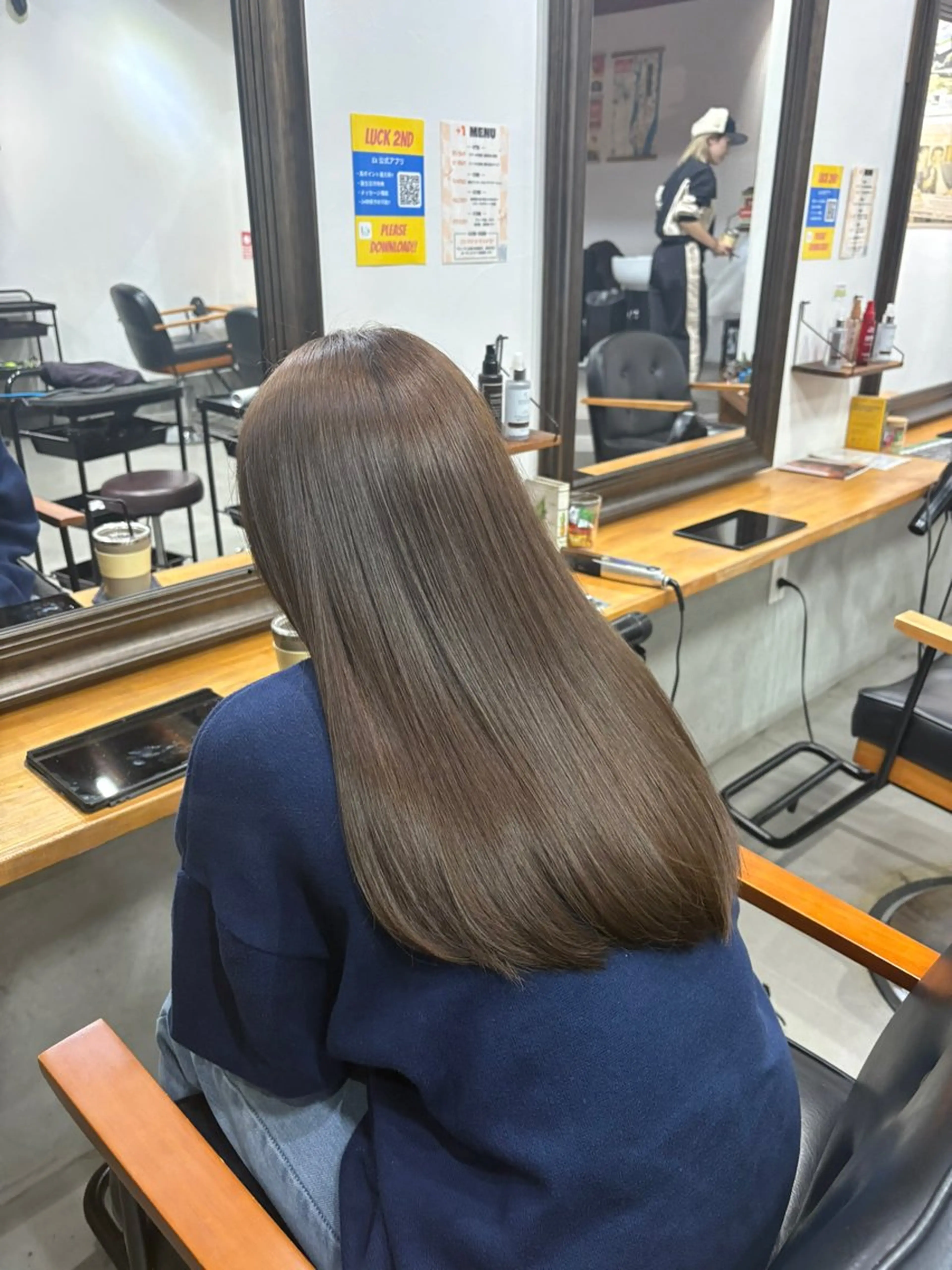 セミロング カラー カット ヘアカラー トリートメント まろやかなベージュ 小池春樹のヘアスタイル
