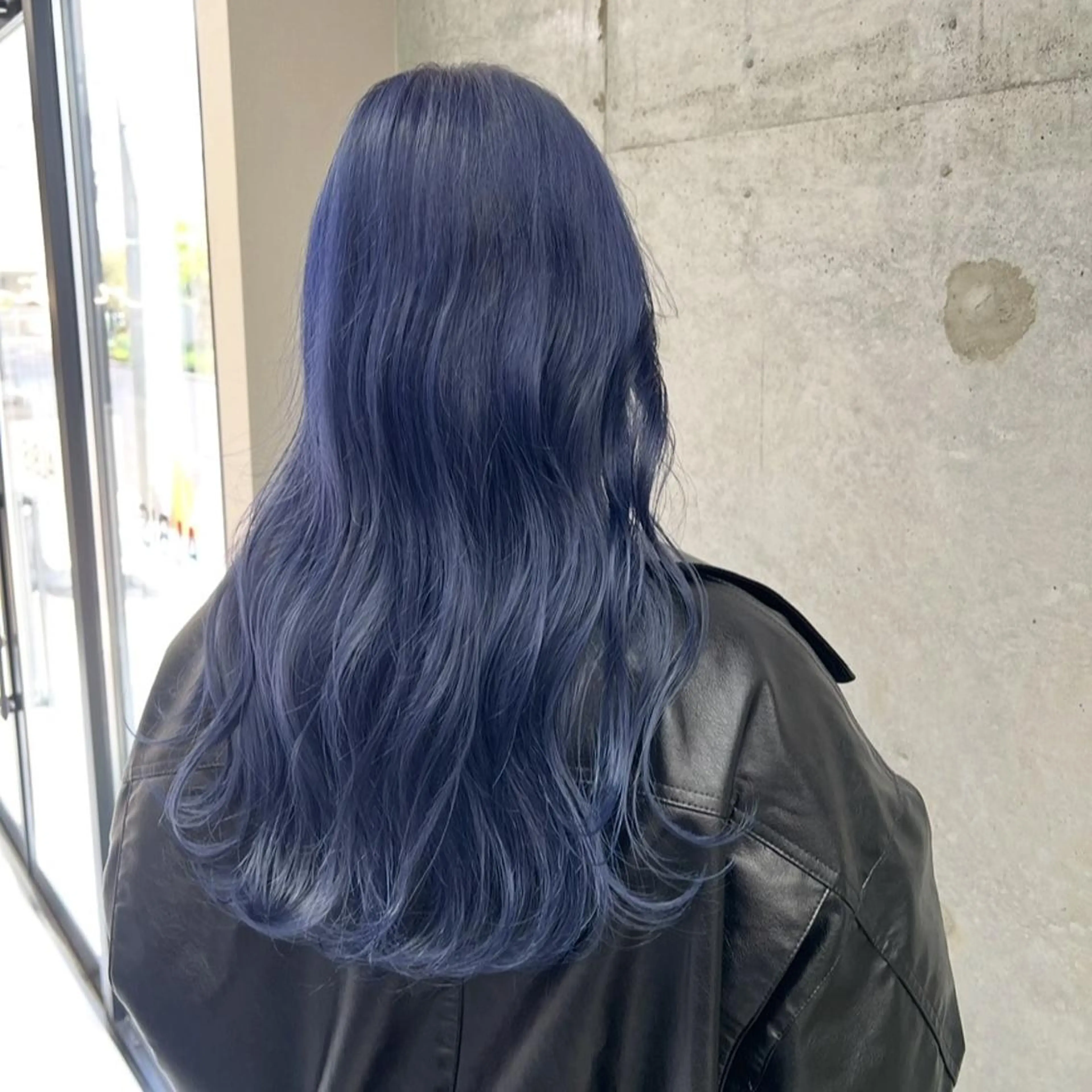 ロング 🩵albis/めい 大宮/ブリーチ🦋のヘアスタイル