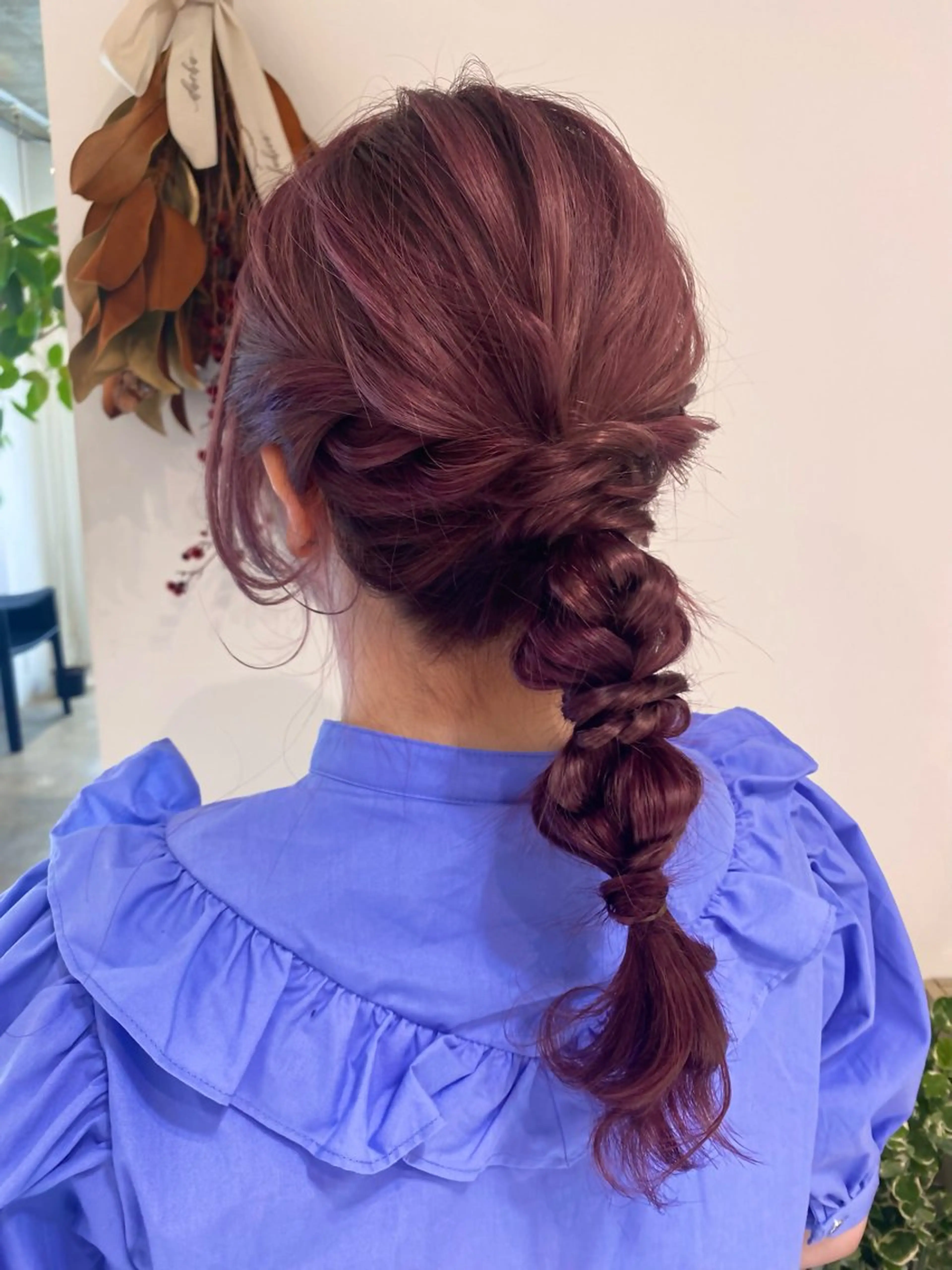 セミロング カラー ヘアアレンジ カシス ducha所属・DUCHA Tomida naoのヘアスタイル