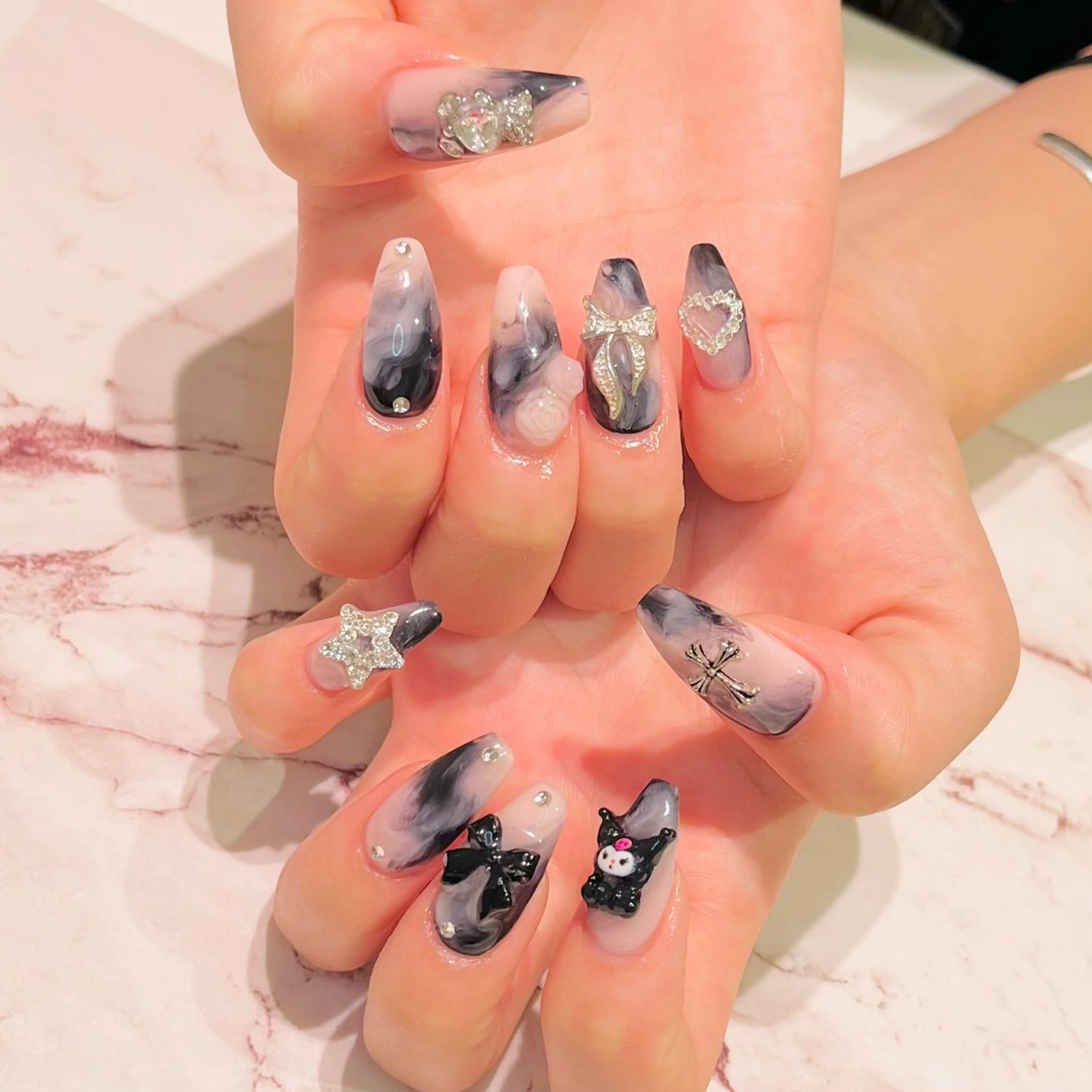 ネイル ハンドネイル Hair removal & Beauty salon Produce by Lucia所属・nail salon Luciaのネイルデザイン