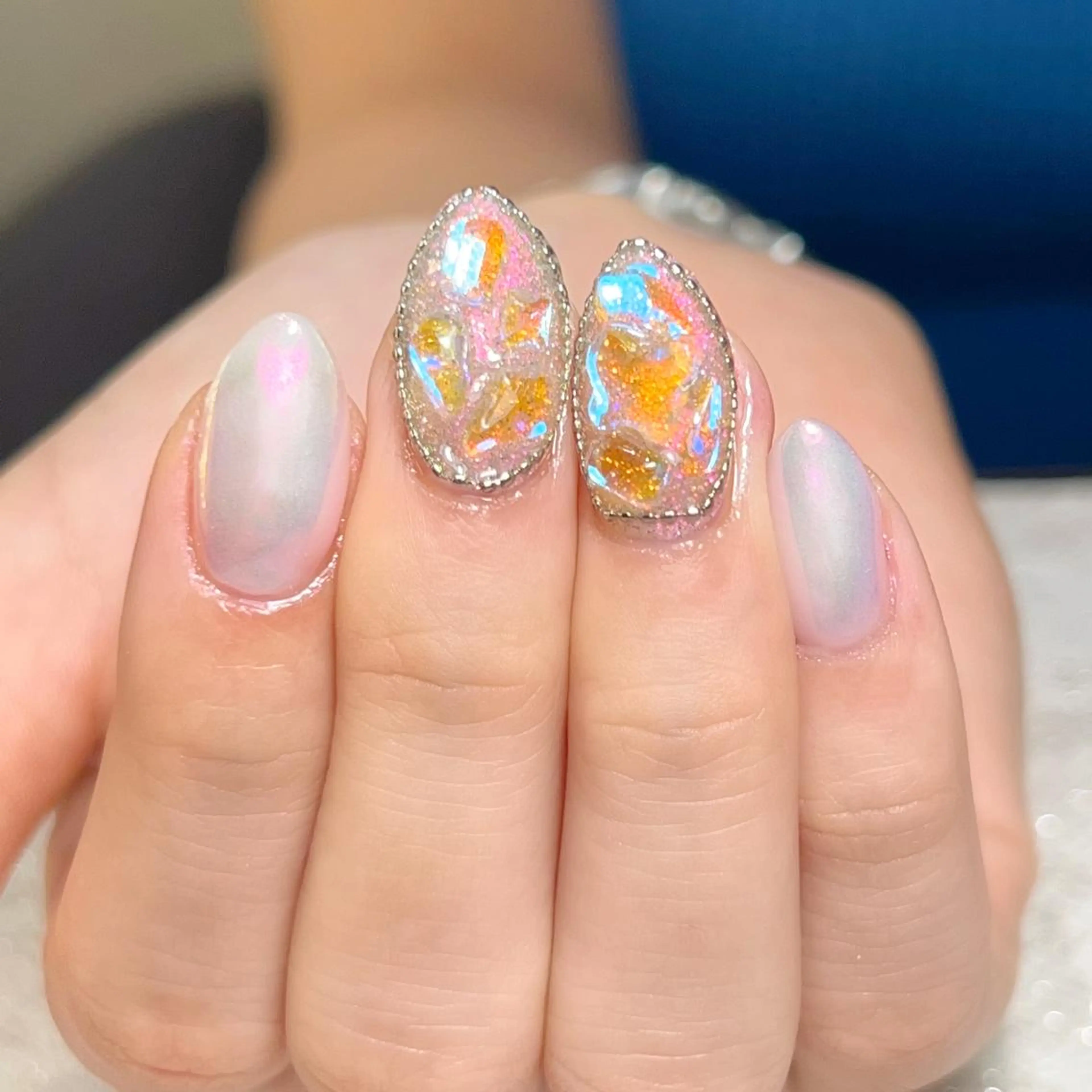 ネイル Mizuliネイル 眉毛メイクのサロンのネイルデザイン