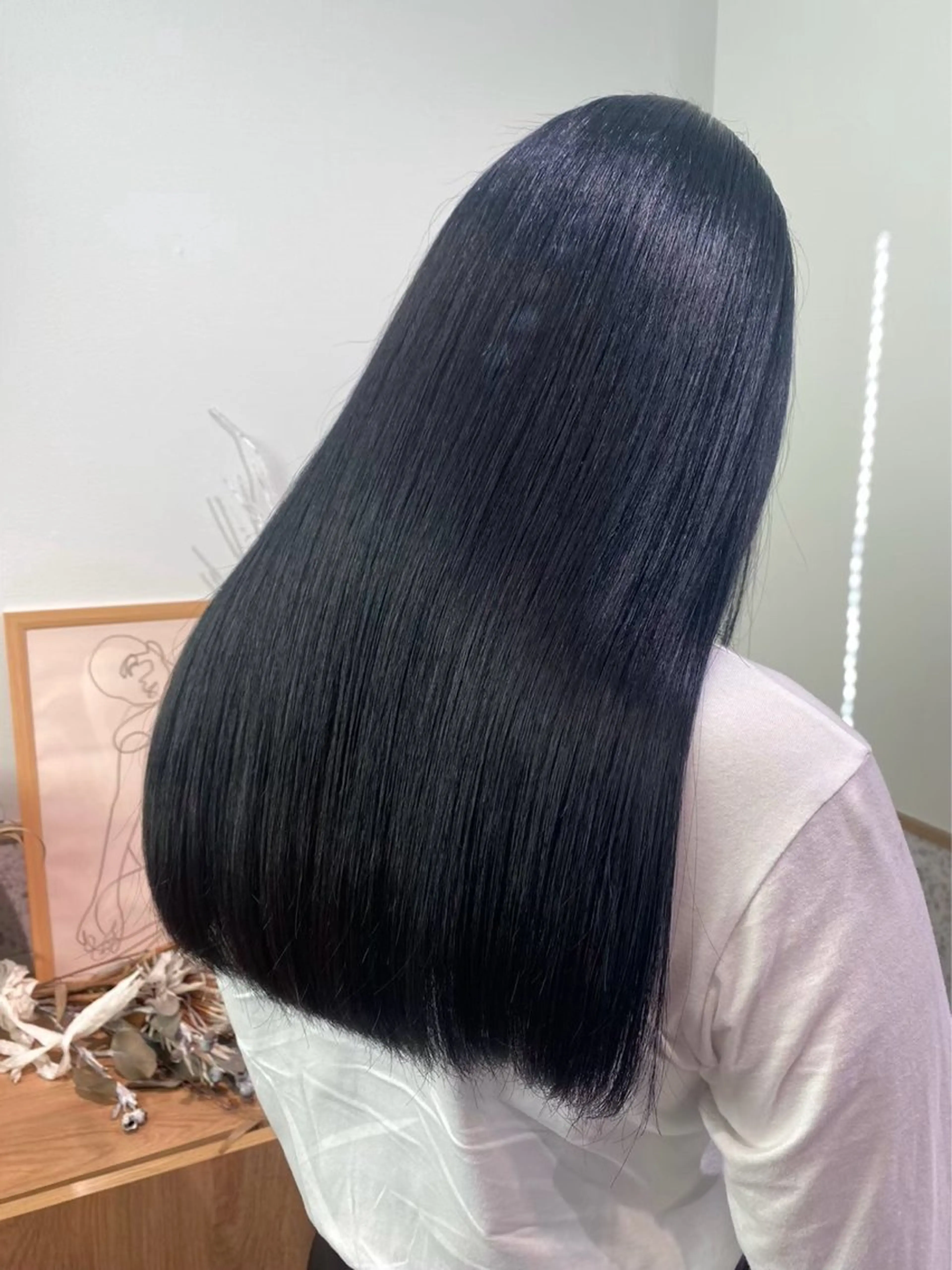 ロング 顔周りカット ハイライト 髪質改善 韓国風ヘア 縮毛矯正 ヘアカラー 艶カラー／髪質改善 ミサキのヘアスタイル