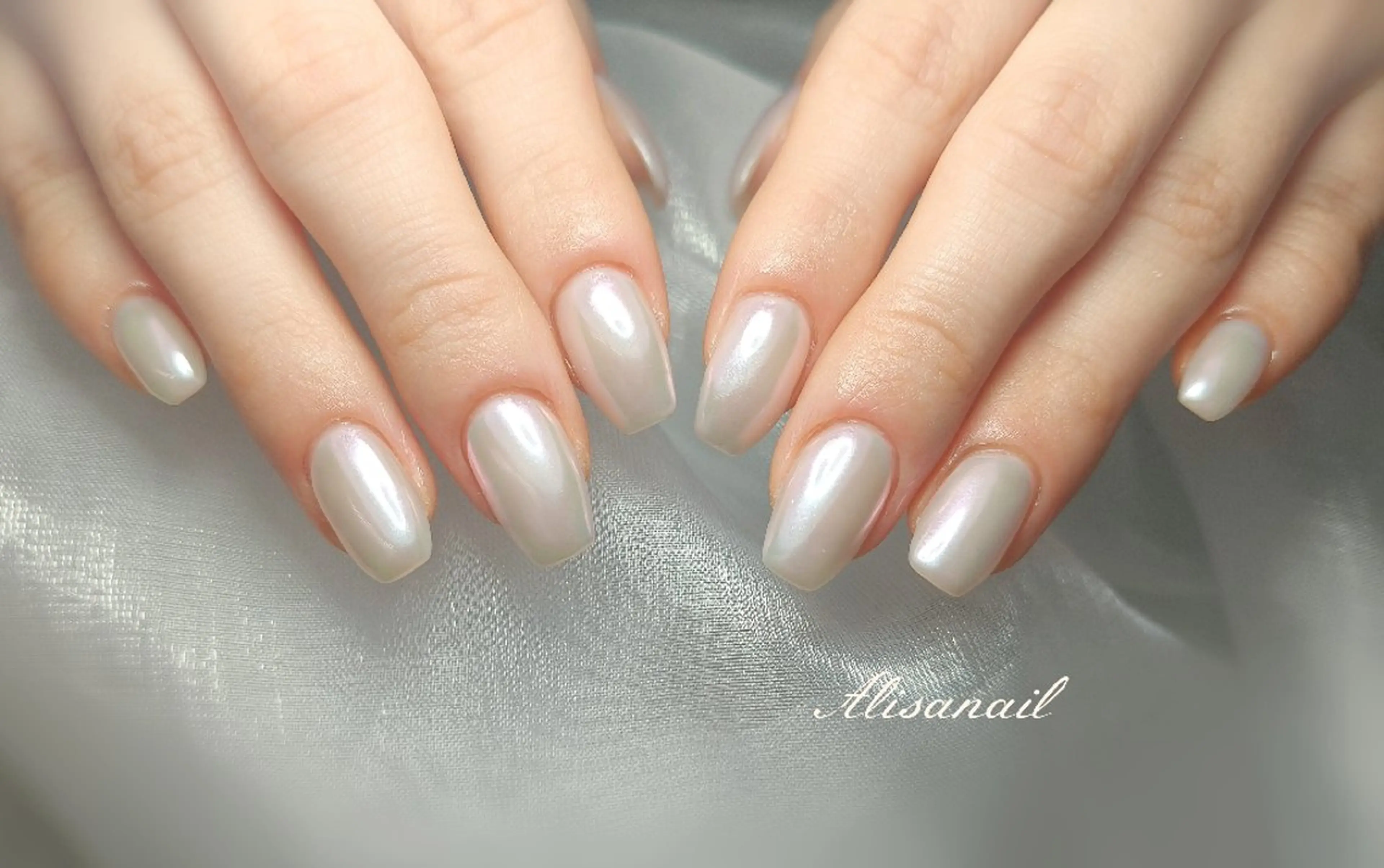 ネイル ミラーネイル ワンカラーネイル エ ンのネイルデザイン