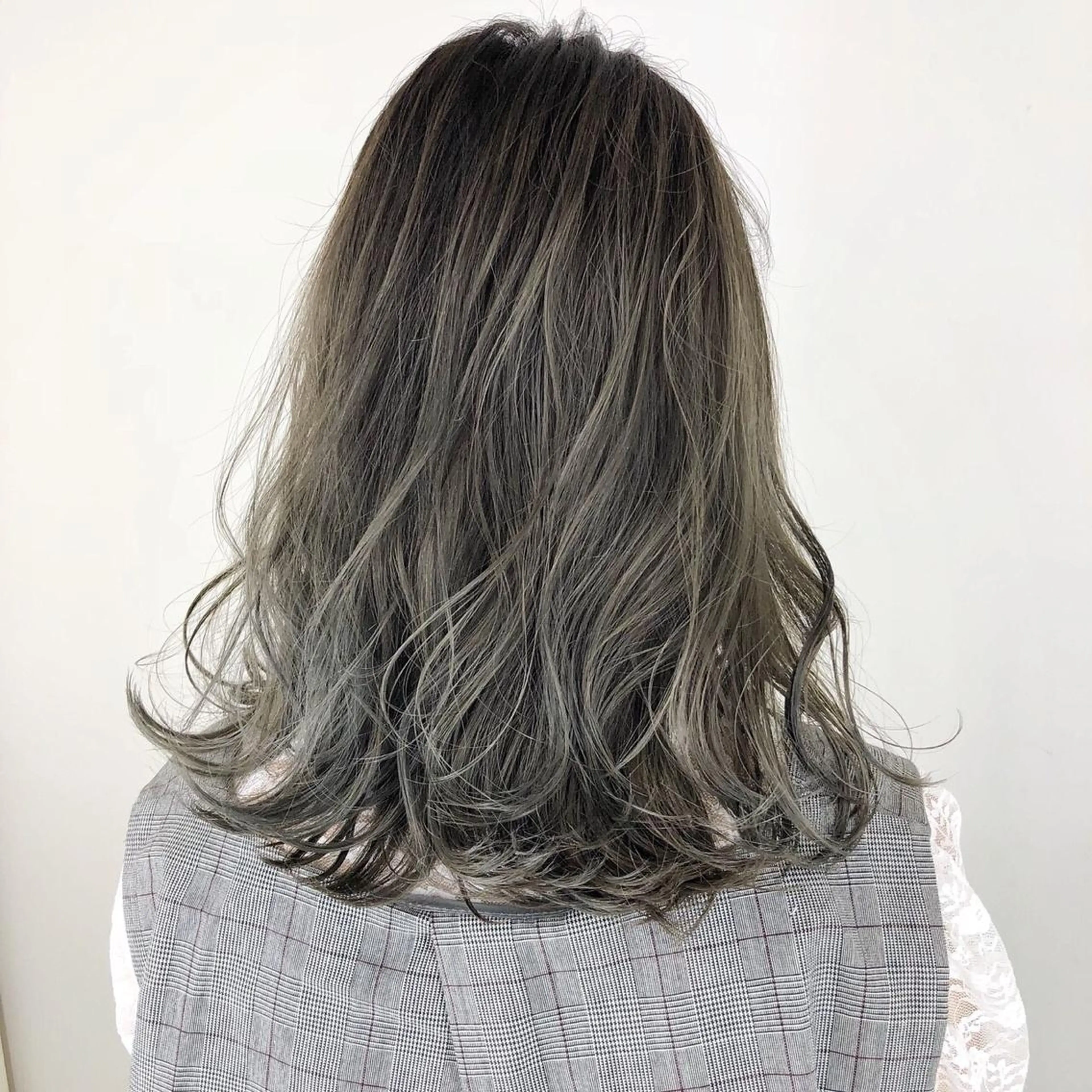 ミディアム カラー レイヤー,ボブ / 彩未のヘアスタイル