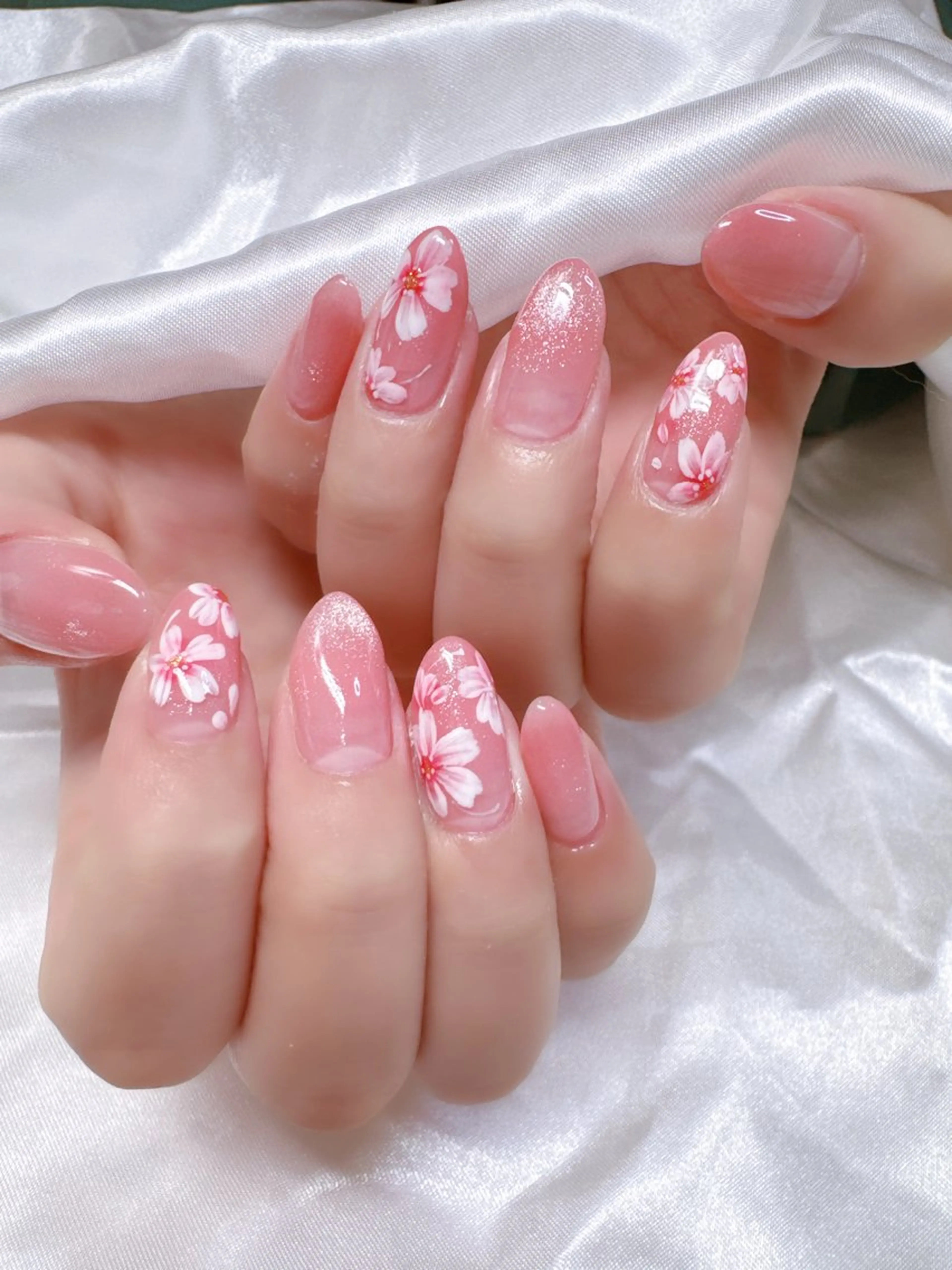 ネイル 高島 夏海のネイルデザイン