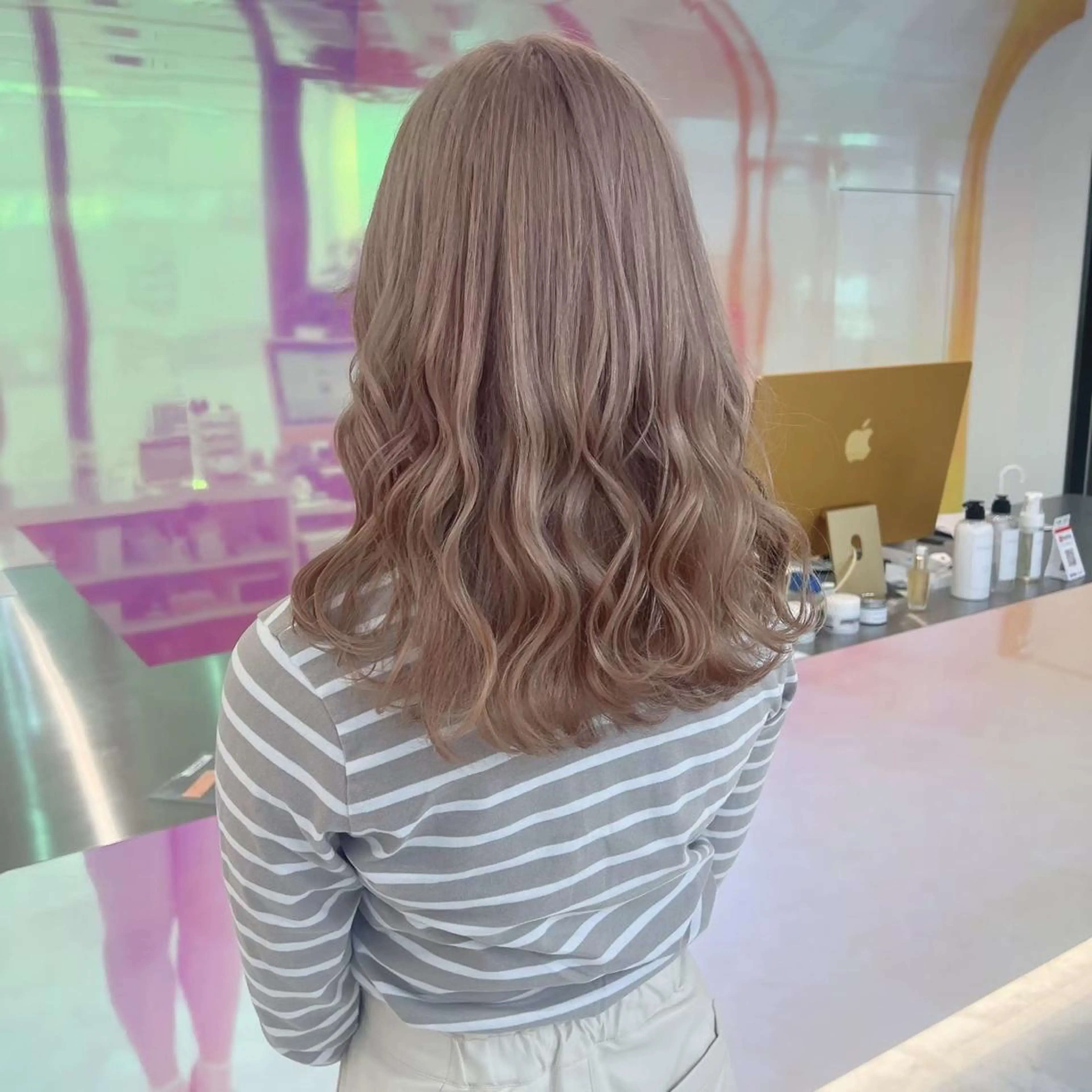 カラー レイヤー×透明感カラ ーHAYATOのヘアスタイル