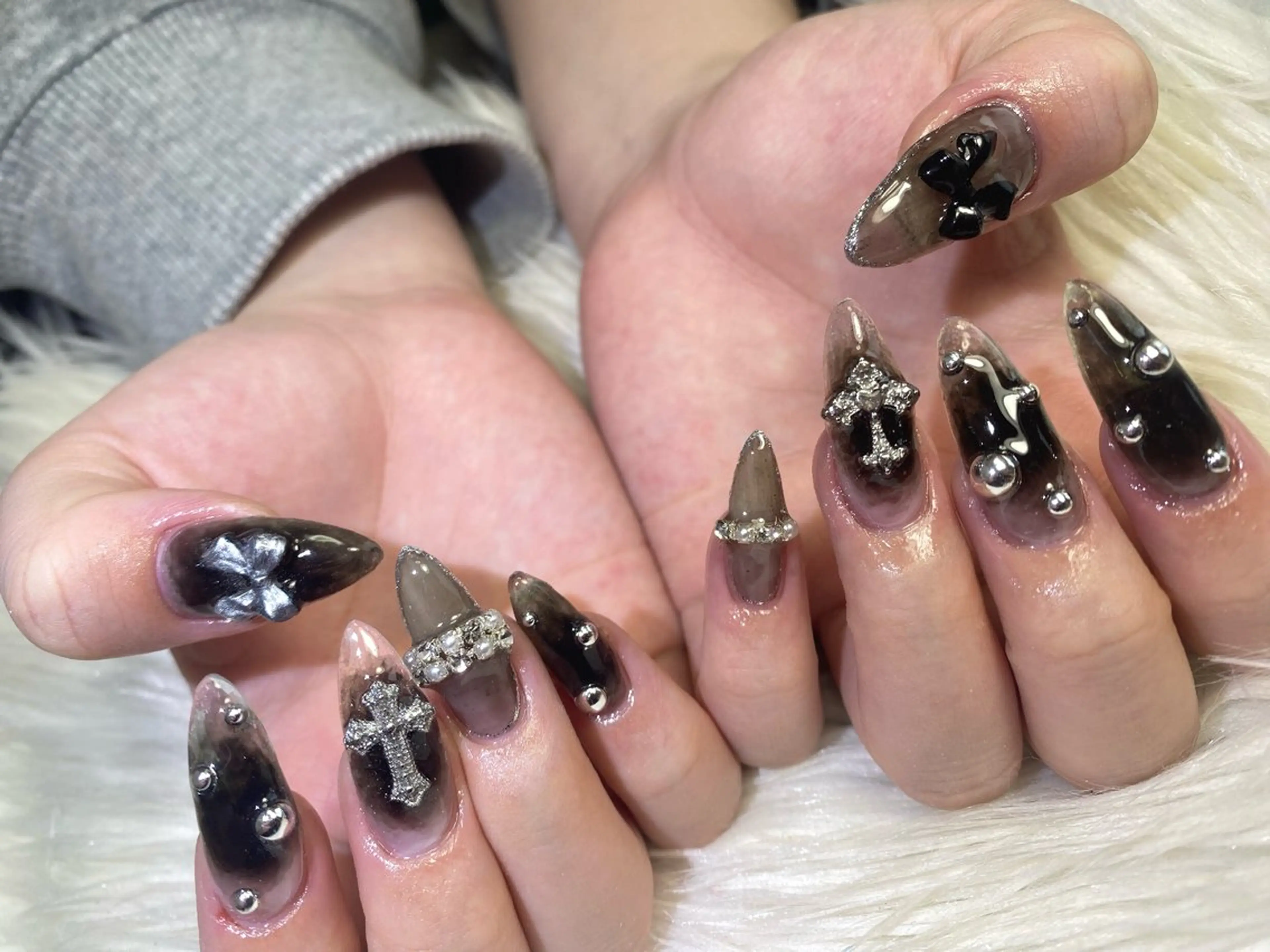 ネイル チークネイル シルバー Esthetic Will所属・will 有希のネイルデザイン