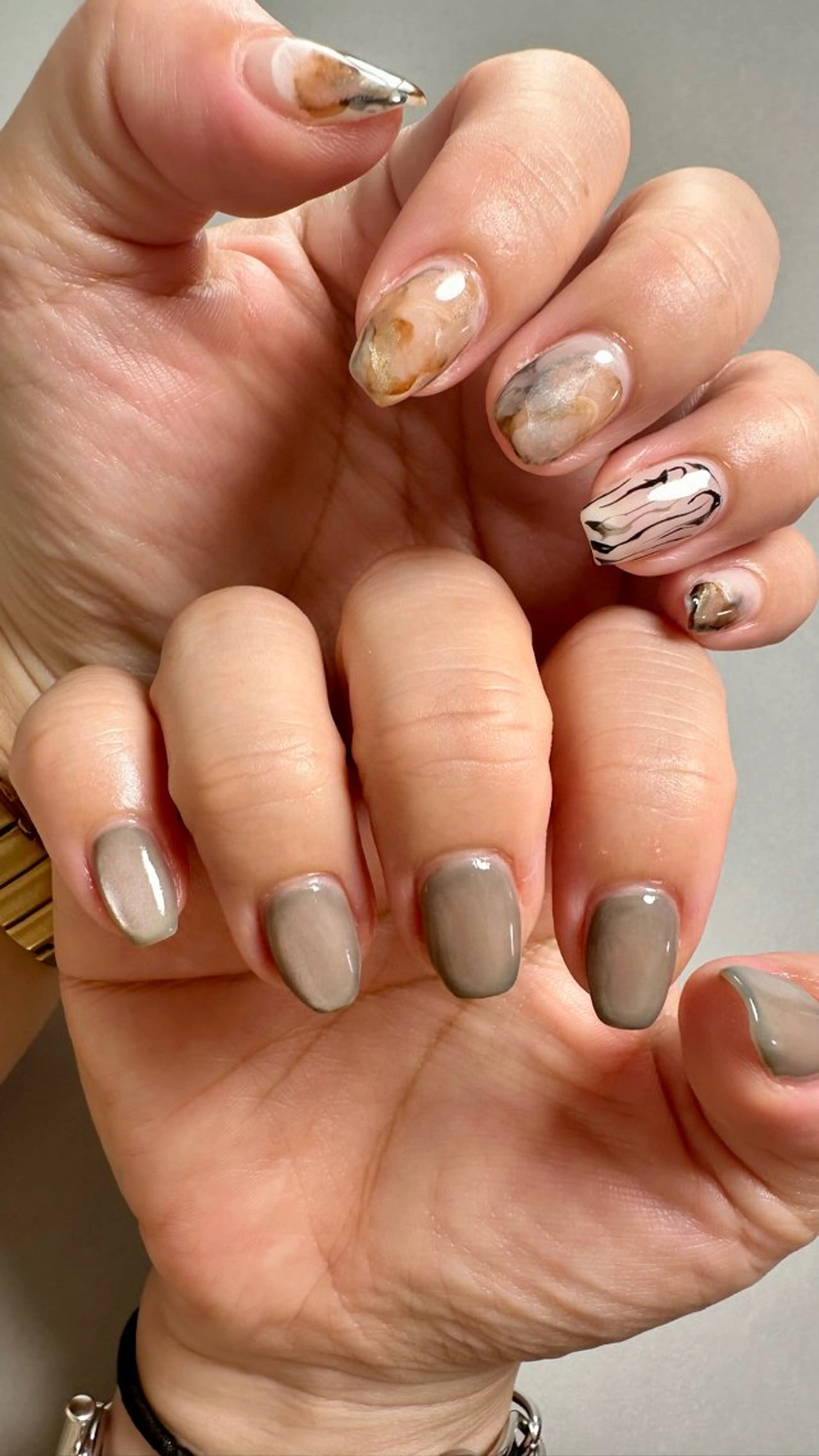 ネイル ニュアンスネイル ハンドネイル ハンドケア Atelier Ariのネイルデザイン