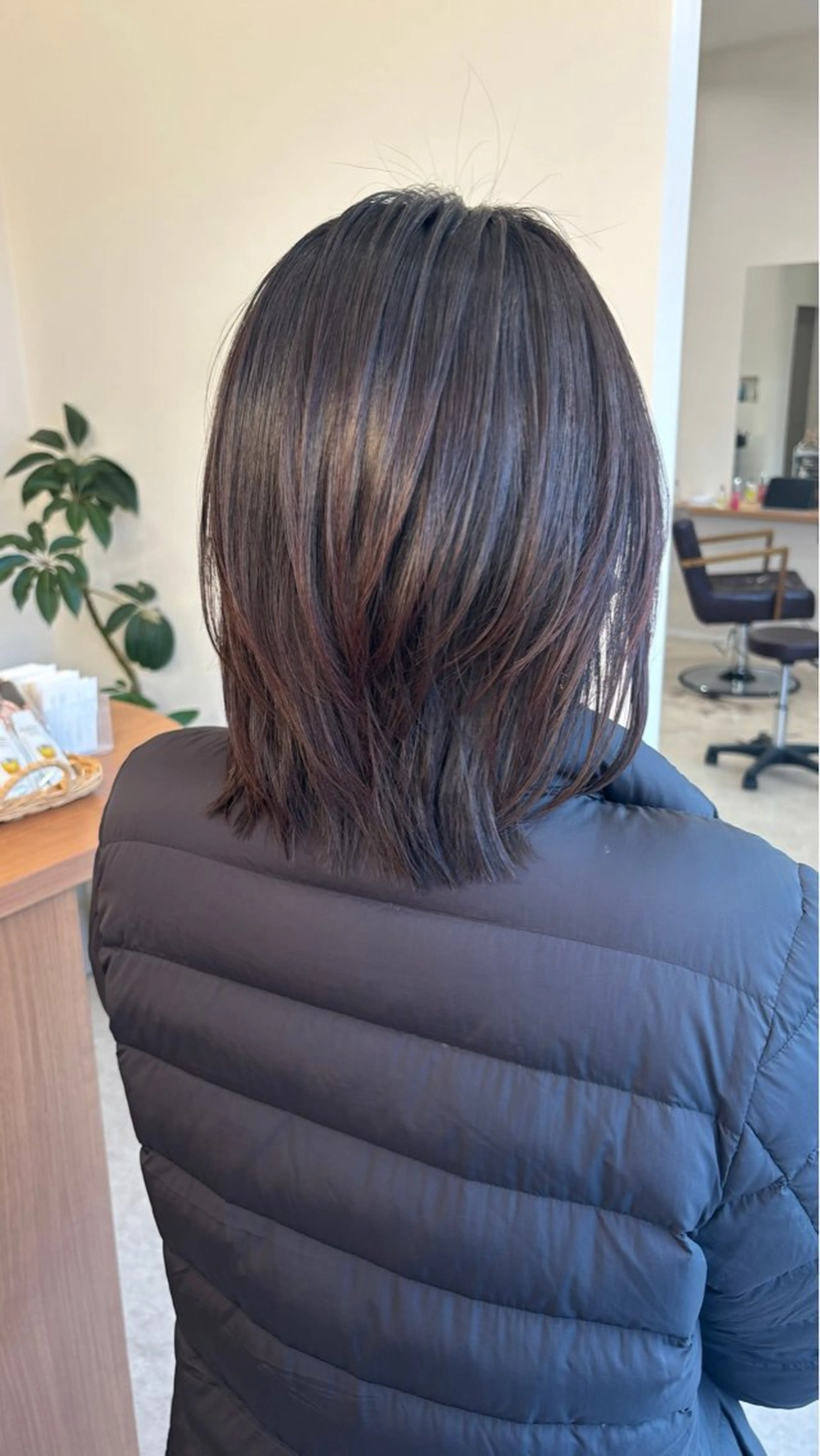 ミディアム カット 能勢 莉里花のヘアスタイル