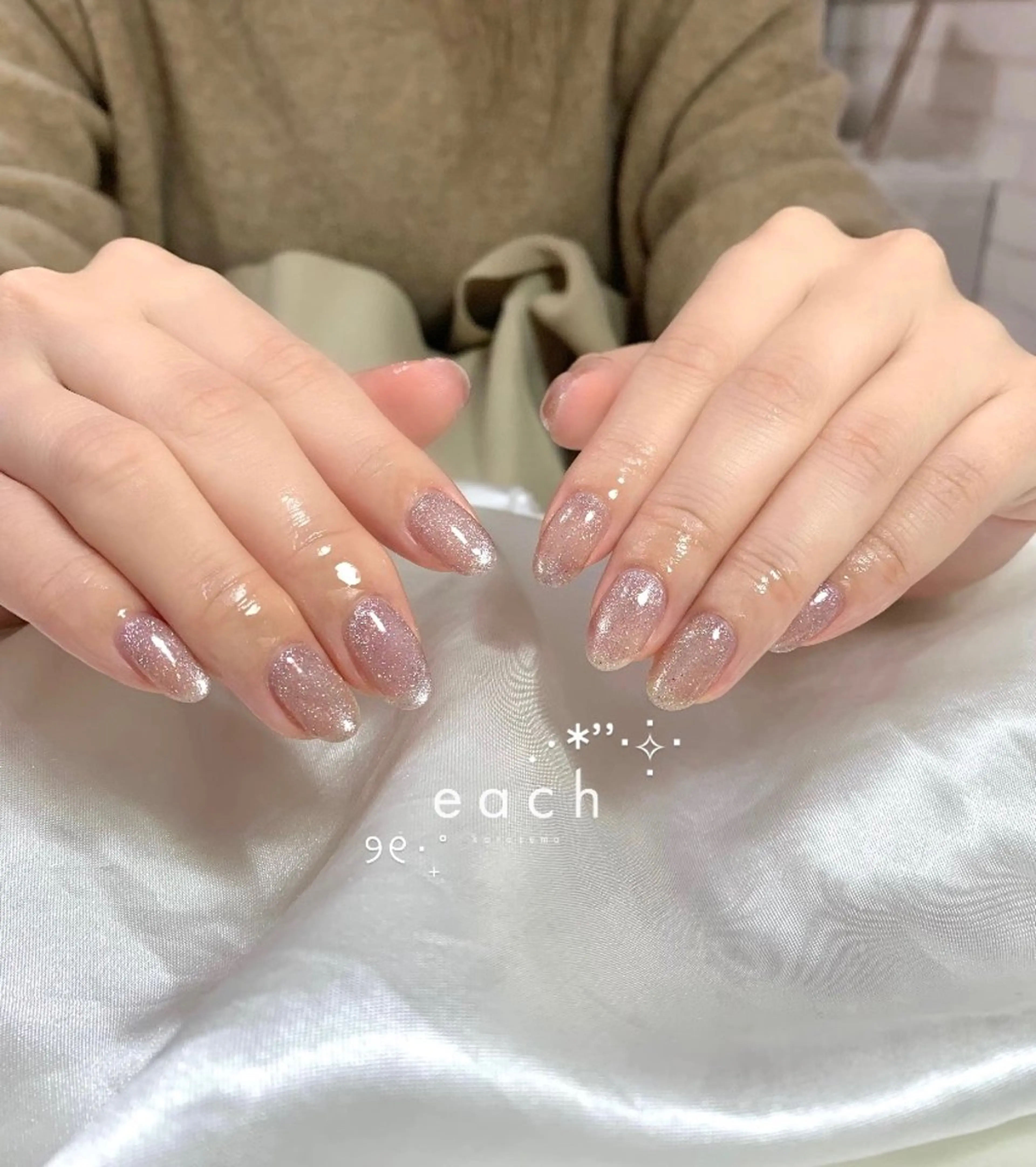 ネイル マグネットネイル each Hibikiのネイルデザイン