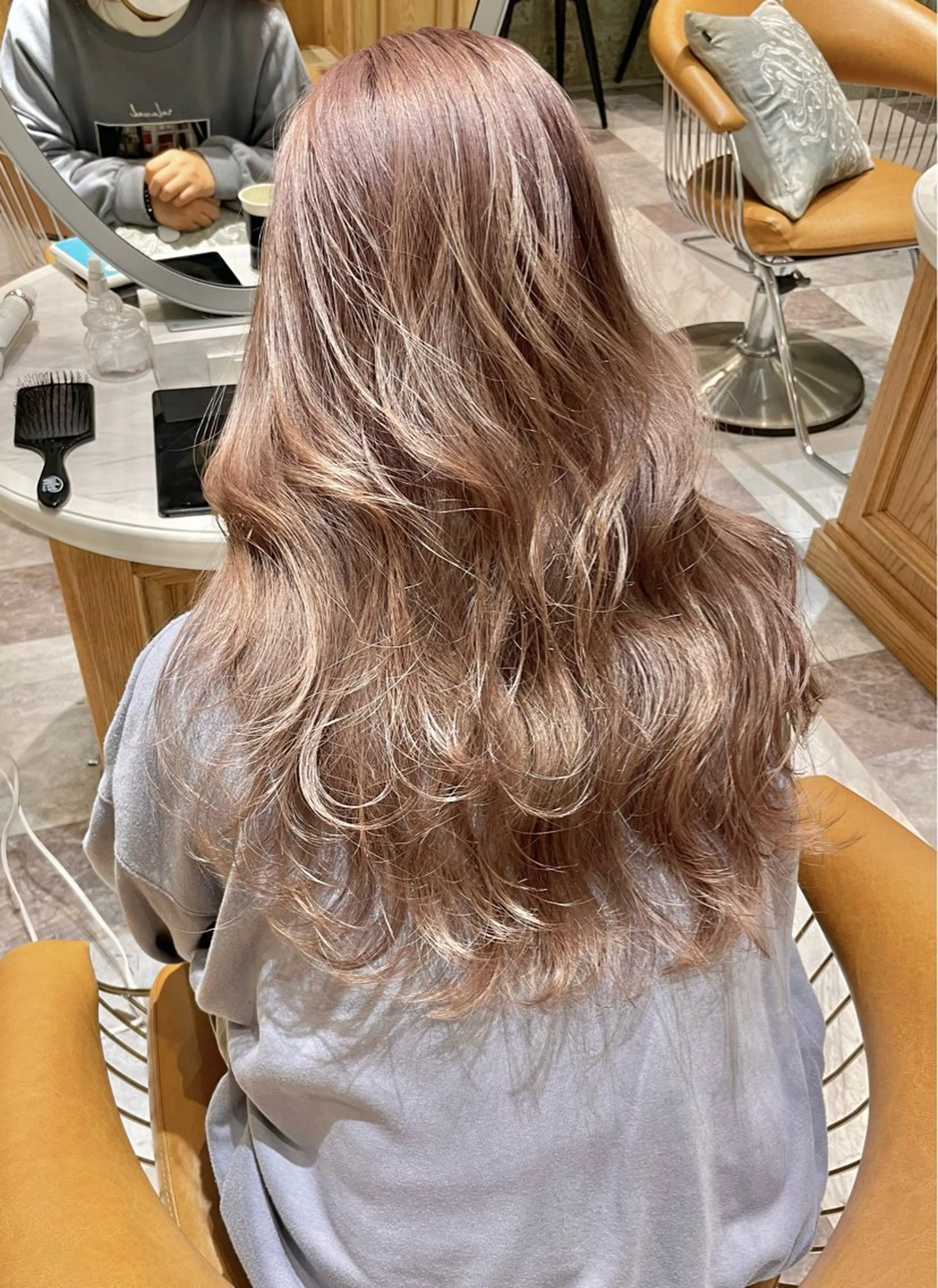 ＼くすみベージュ・ミルクティー特化／1回ブリーチ無料＋ブリーチ＋カット＋透明感カラー＋トリートメントの写真