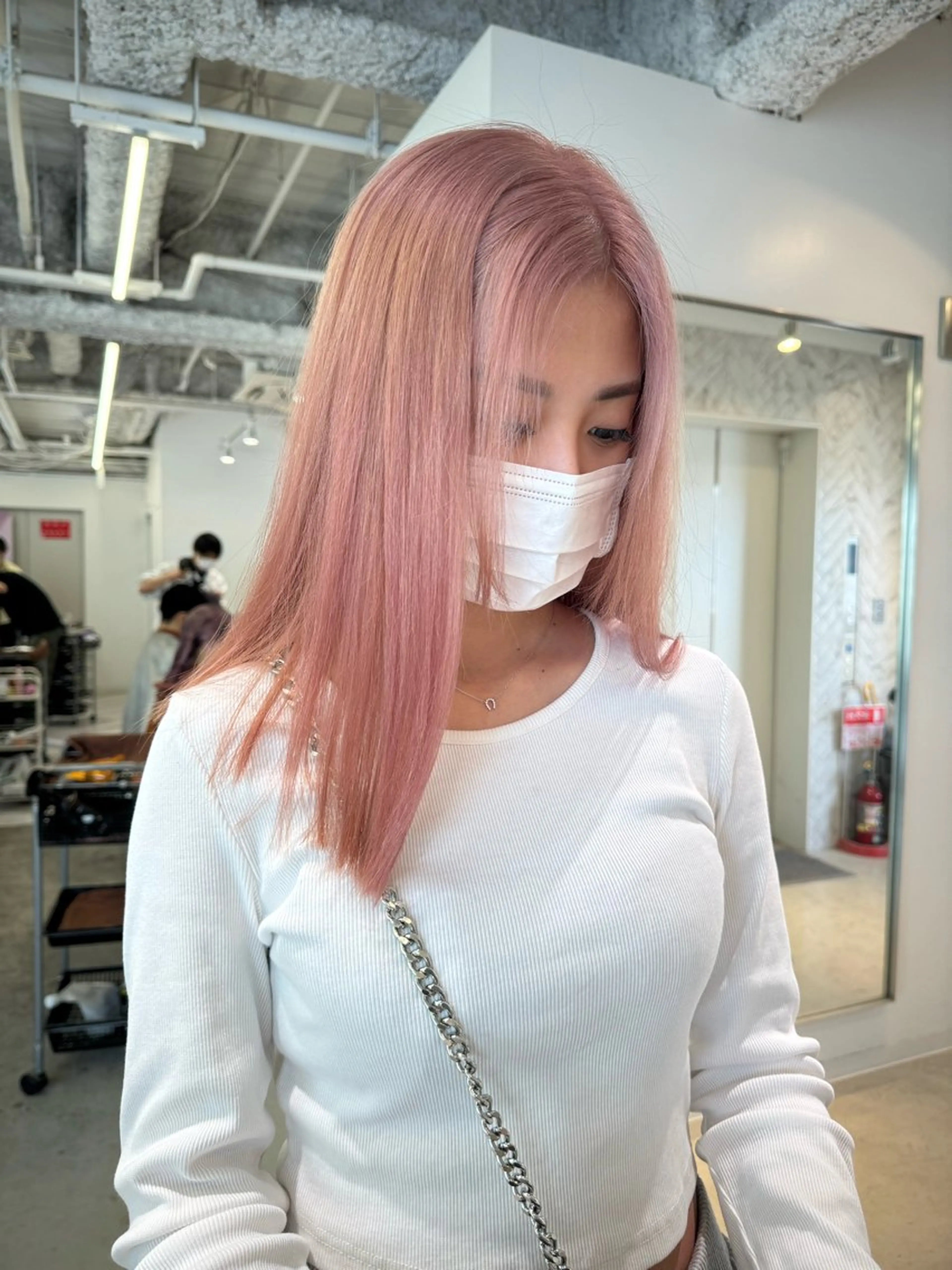 セミロング カラー ヘアカラー トリートメント 店長　MANAMI ／ブリーチ／骨格ボブのヘアスタイル