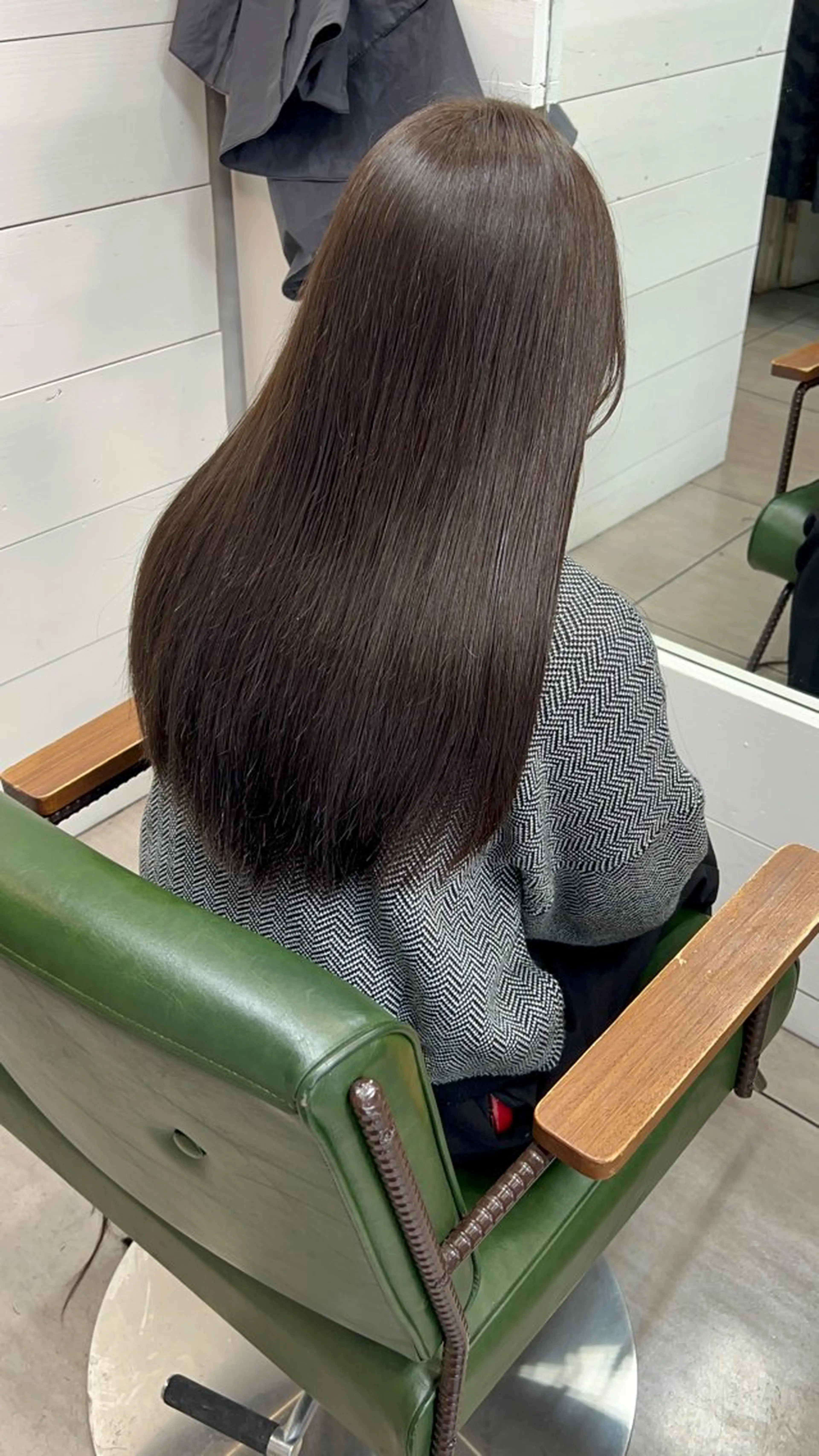ロング カラー パーマ ヘアアレンジ カット 縮毛矯正 トリートメント インナー×縮毛矯正 ピンクカラー澤井里菜のヘアスタイル