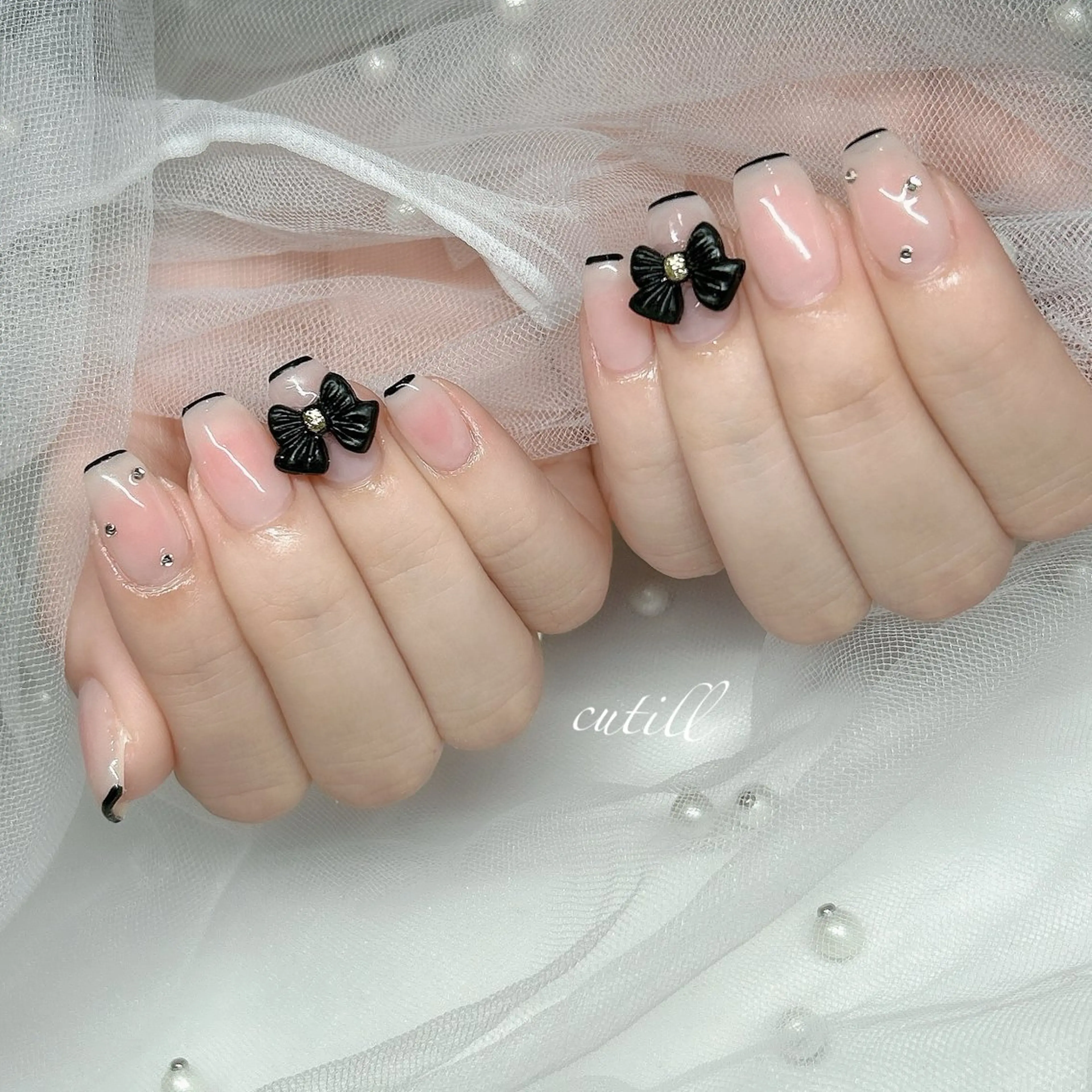 ミディアム Erina Sのネイルデザイン