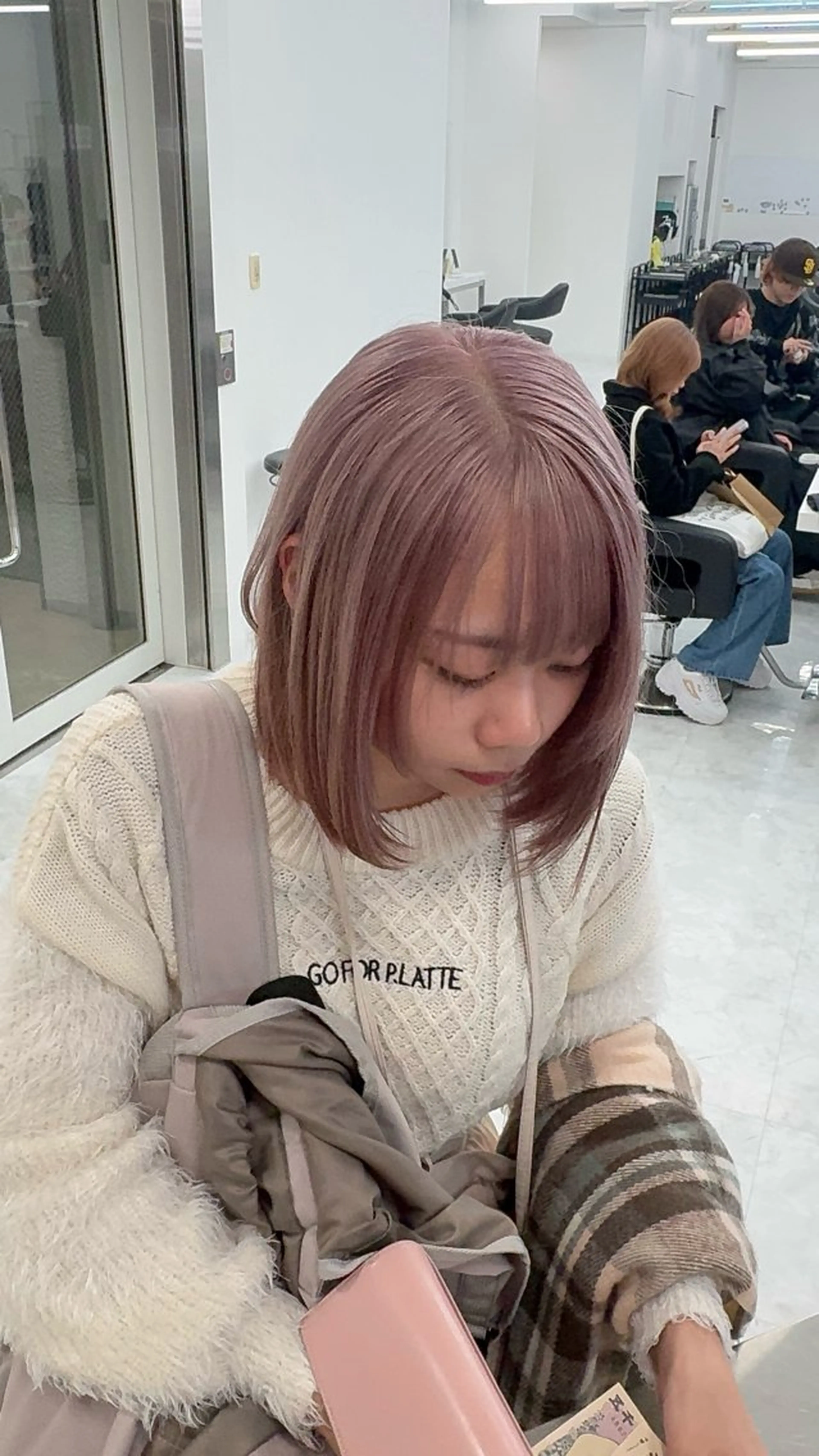 ロング カラー 🖤ハイトーン× レイヤー🖤SARAのヘアスタイル