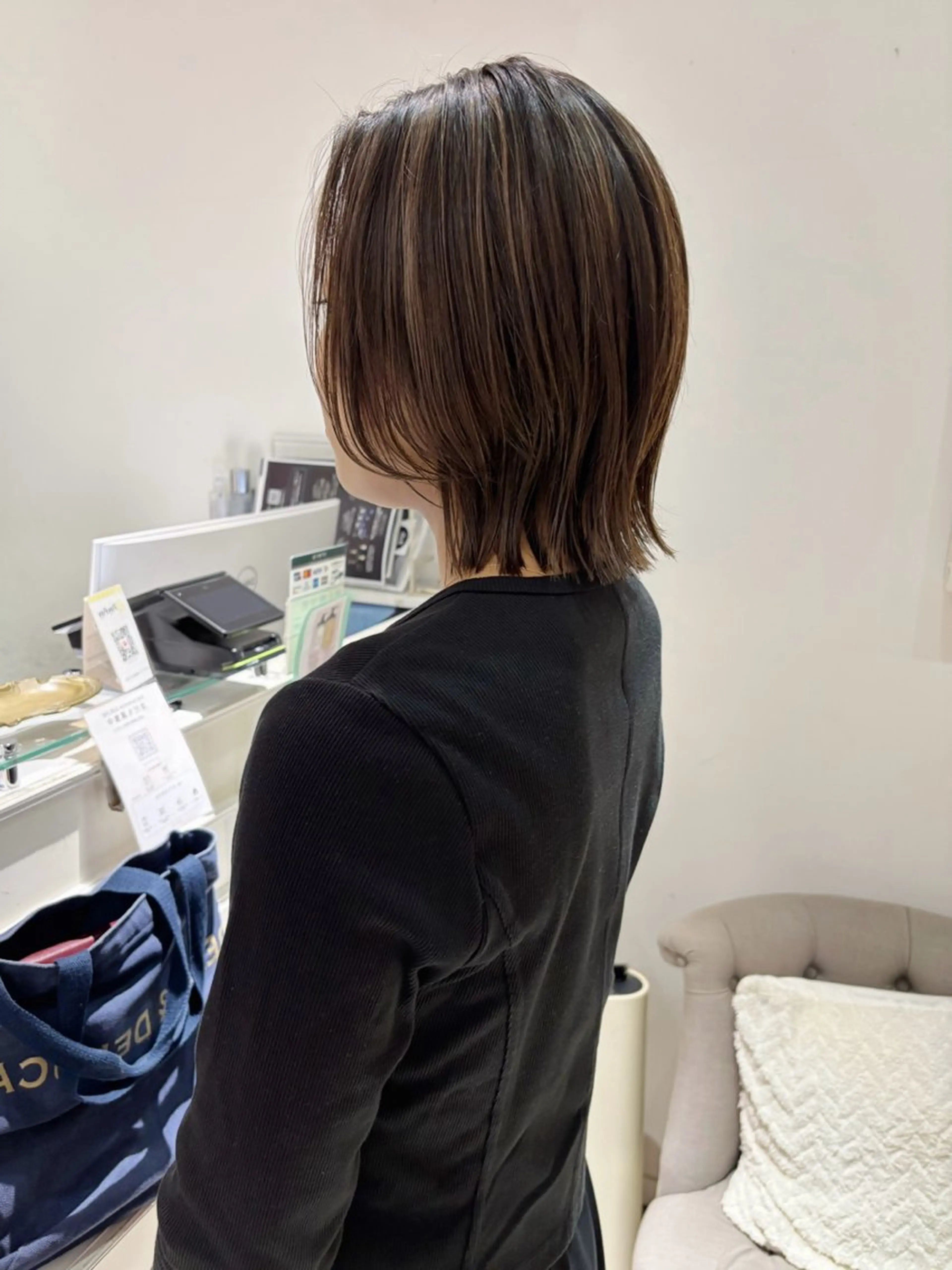 ミディアム カラー 齋藤 咲のヘアスタイル
