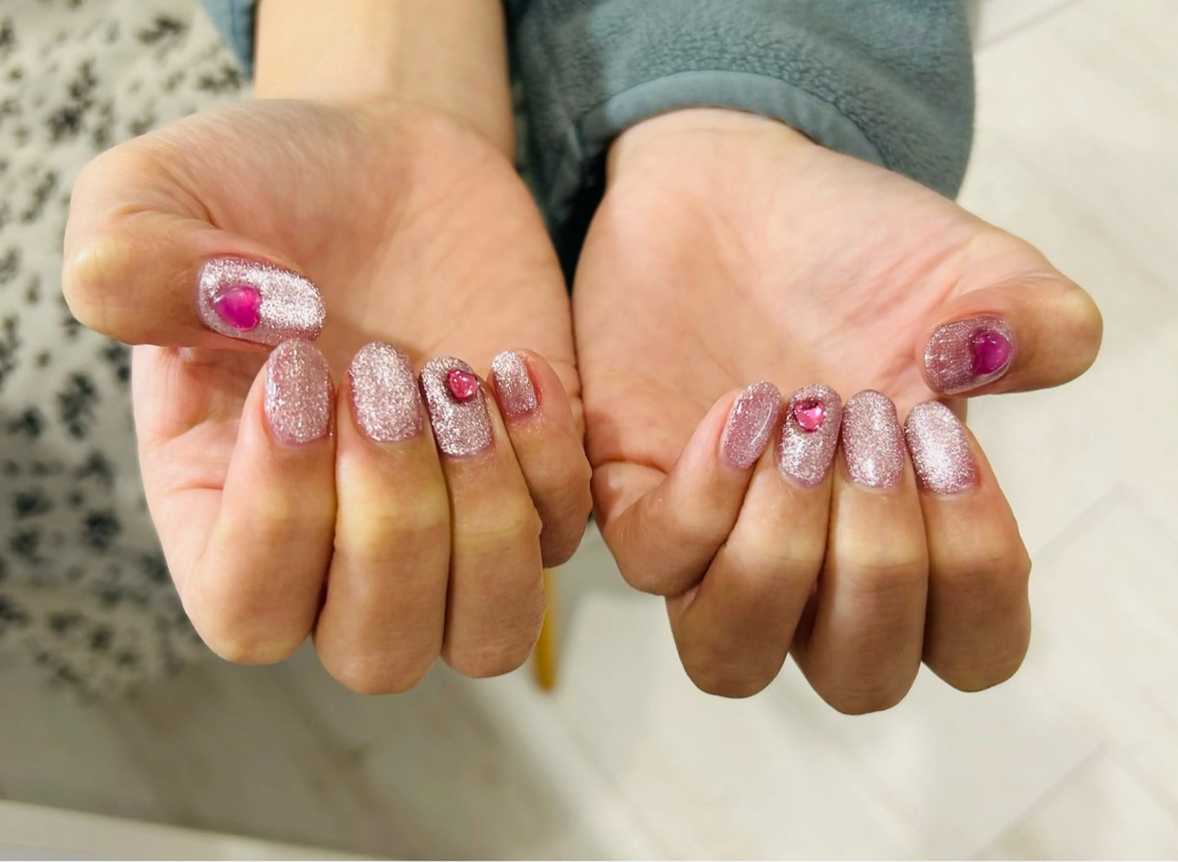 ネイル フラッシュネイル フットネイル フレンチネイル ラメ(グリッター) ラメグラデーション H3(エイチスリー)所属・H3 hitoのネイルデザイン