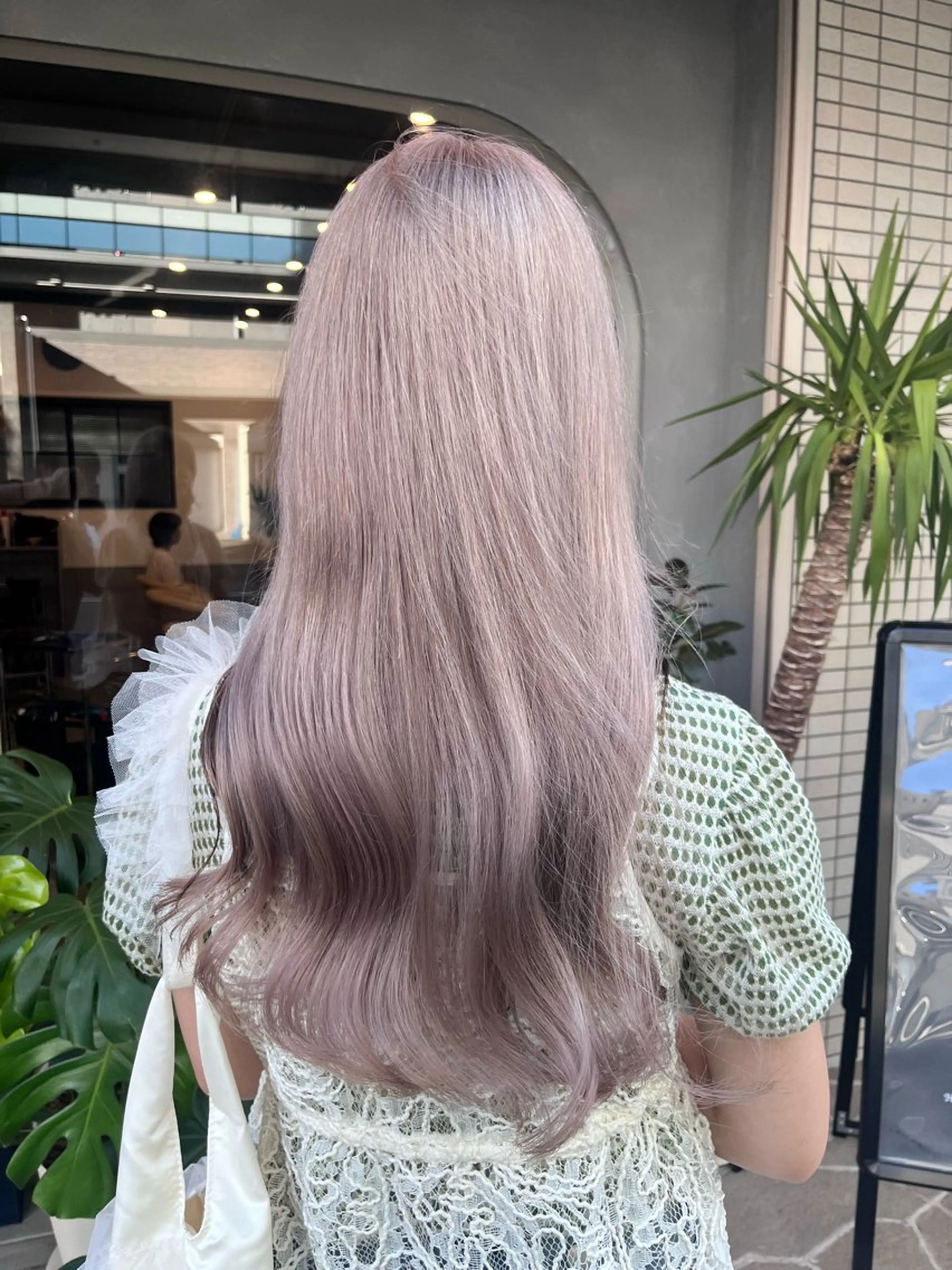 ロング カラー ベージュカラー ブリーチ ホワイトベージュ ヘアカラー dogstar小林諒 レイヤー/パーマのヘアスタイル