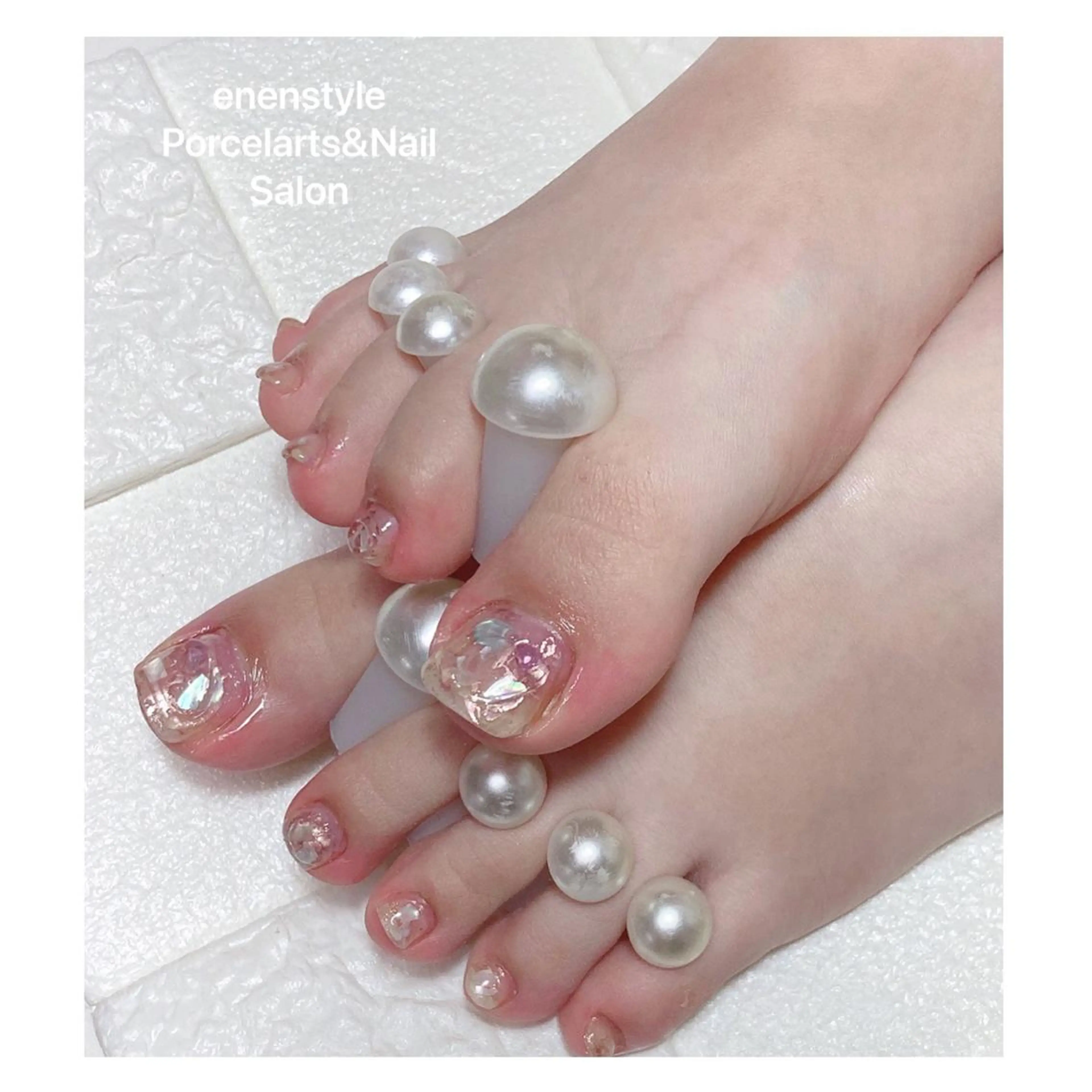 ミディアム ネイル ハンドネイル フットネイル 👑enen style👑のネイルデザイン