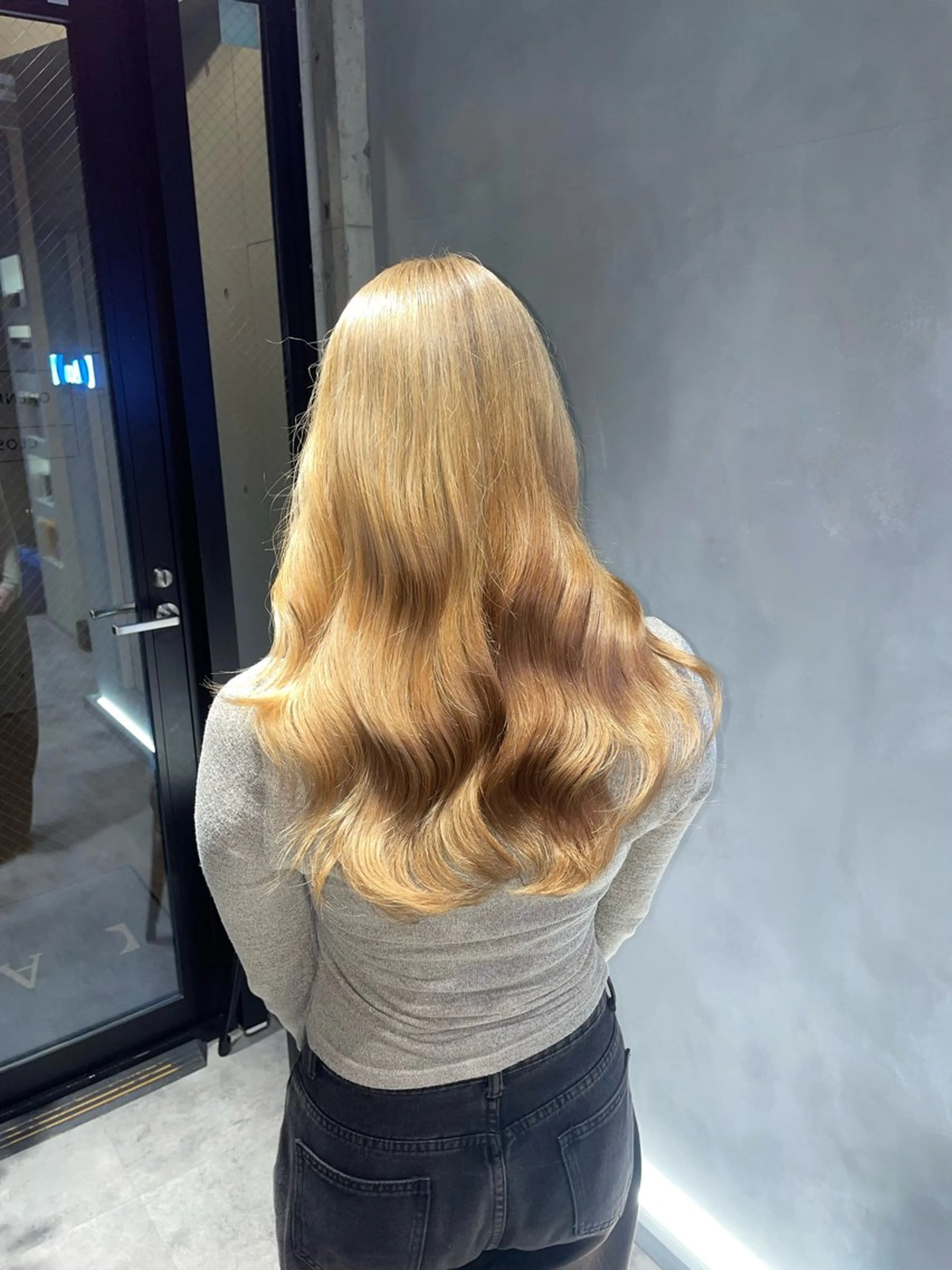 カラー ブリーチ ケアブリーチ 暖色/ハイトーン/ カラー/HBLのヘアスタイル