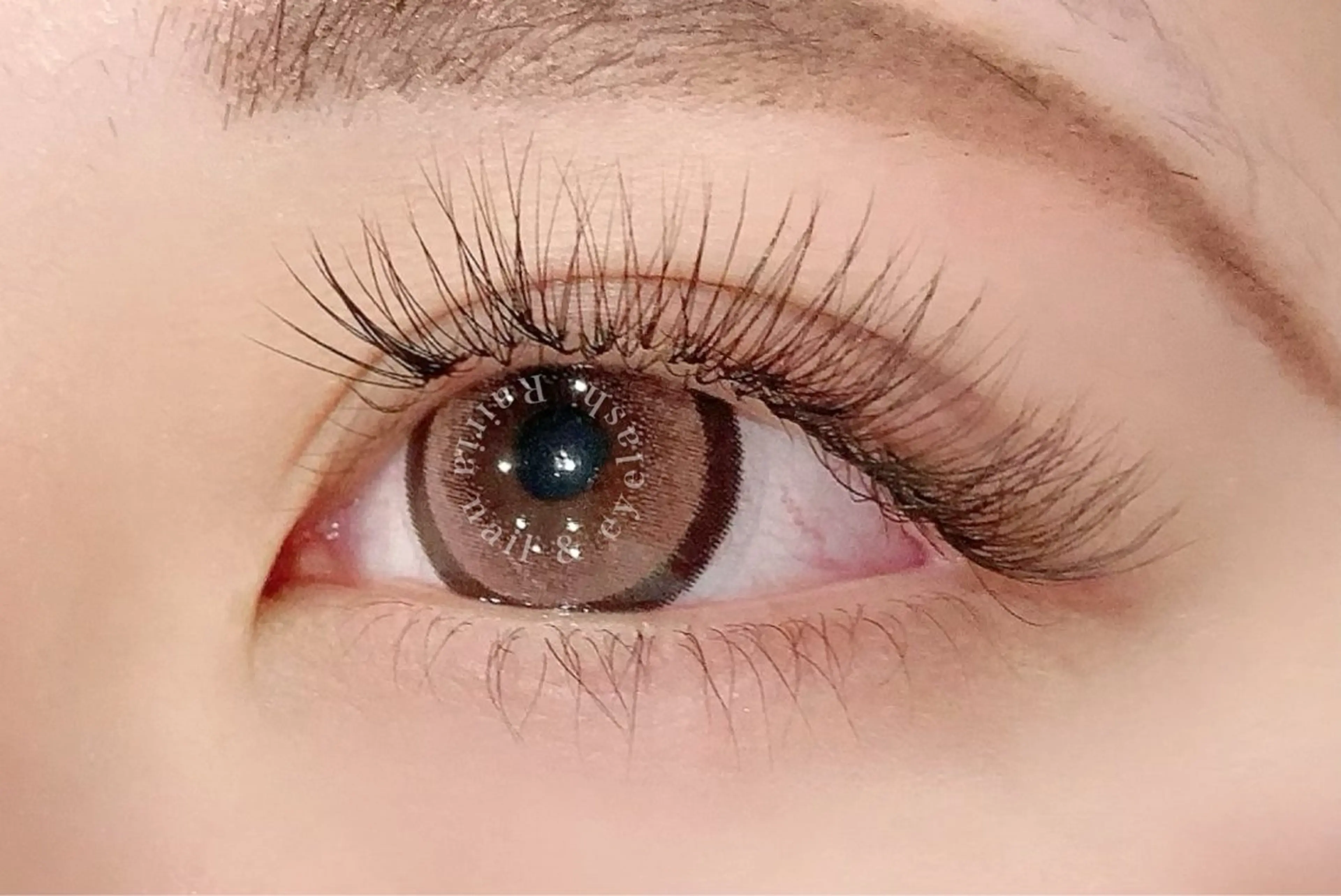 マツエク・マツパ ボリュームラッシュ Rairia nail&eyelash所属・Rairia CHIKAのマツエク・マツパデザイン